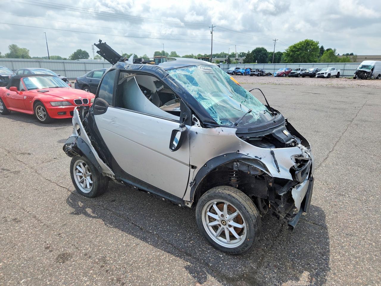 2008 Smart Fortwo Pure Серебряный vin: WMEEJ31X98K139058