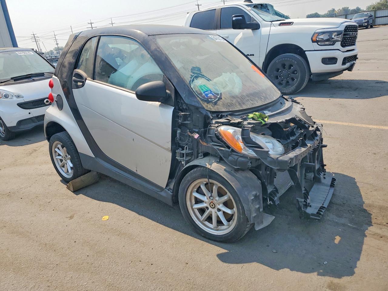 2009 Smart Fortwo Pure Silver vin: WMEEJ31X99K245883
