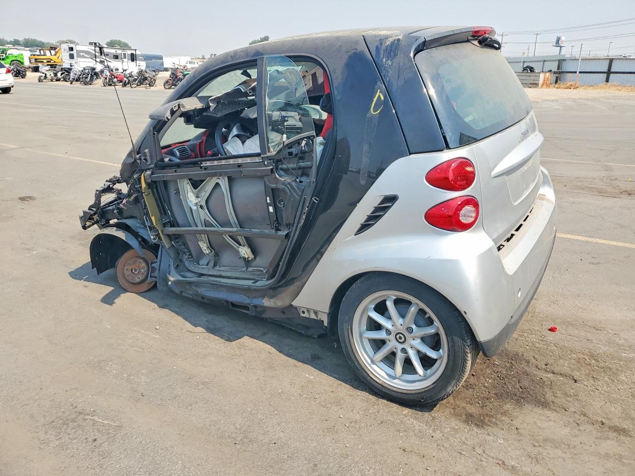 2009 Smart Fortwo Pure Silver vin: WMEEJ31X99K245883