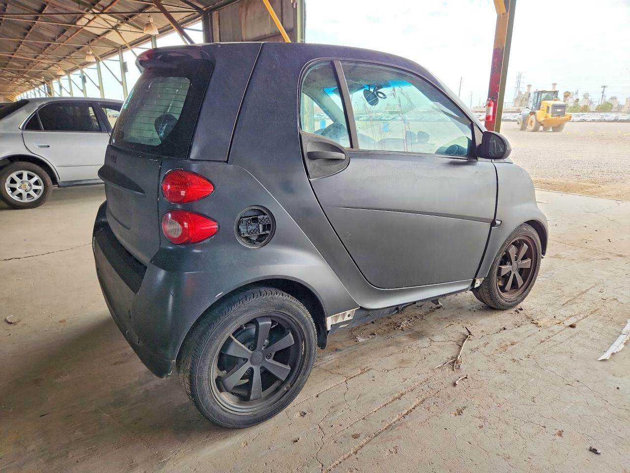 2012 Smart Fortwo Pure Черный vin: WMEEJ3BA0CK550416