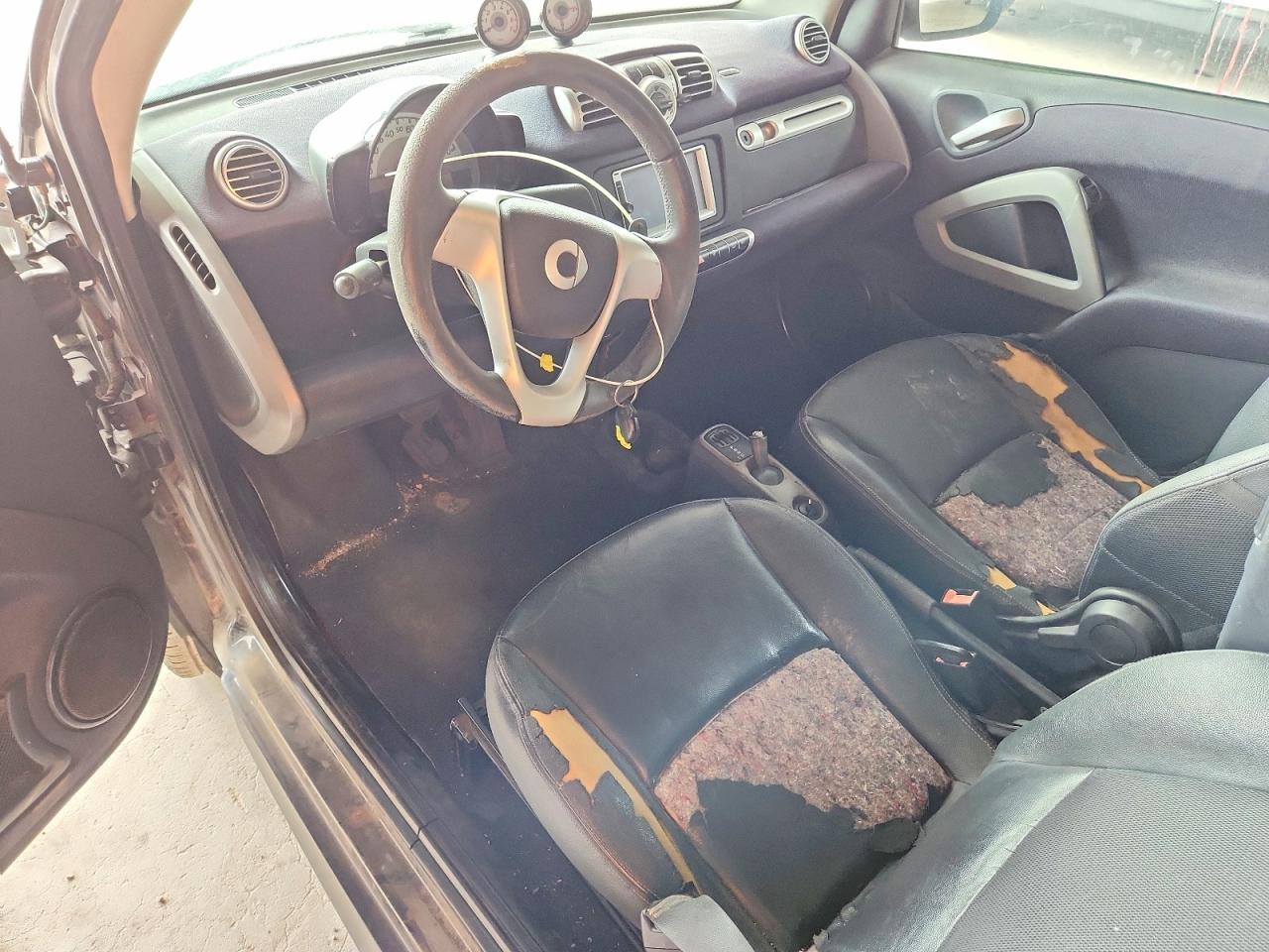 2012 Smart Fortwo Pure Черный vin: WMEEJ3BA0CK550416