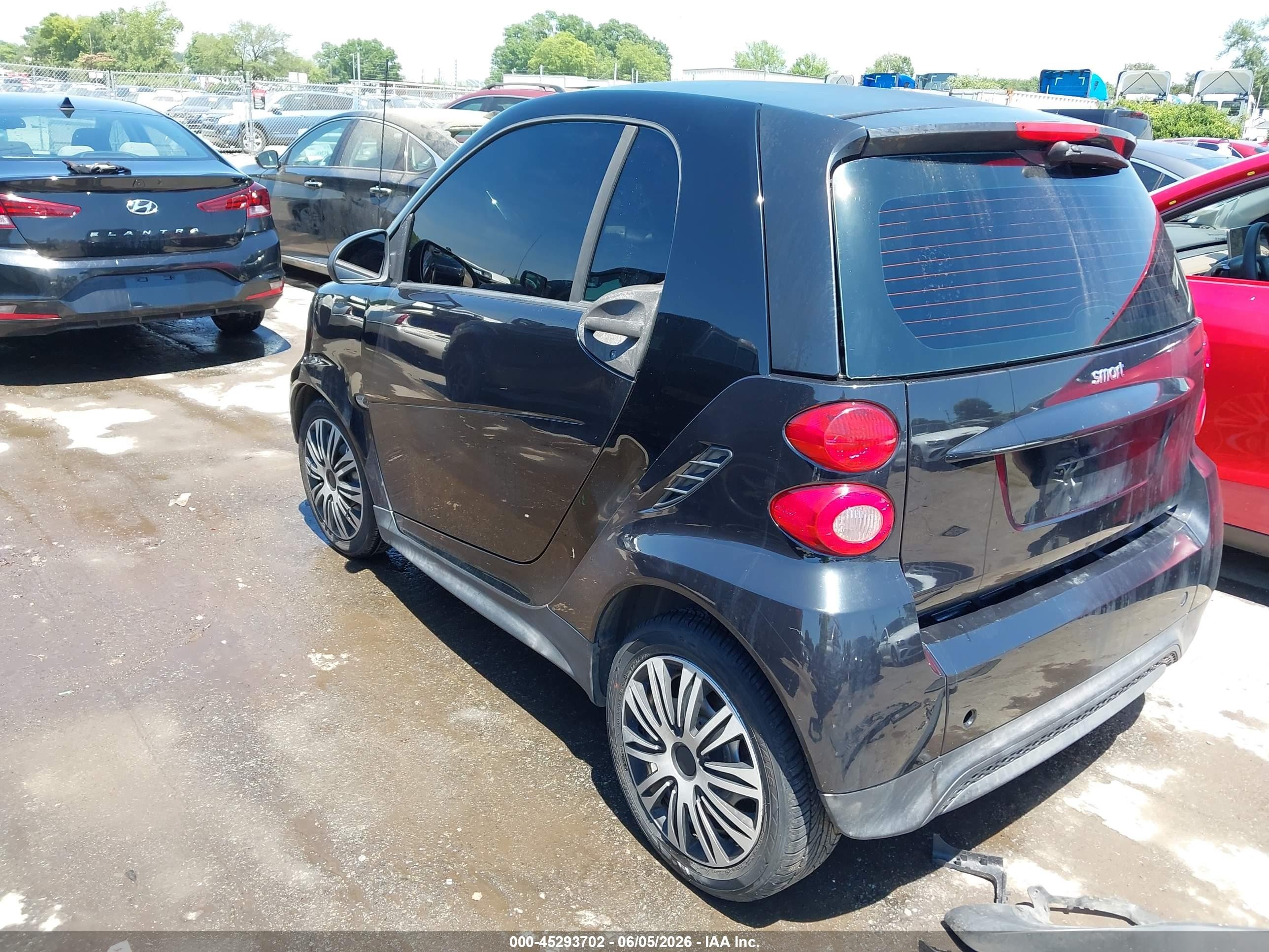 2013 Smart Fortwo Pure Black vin: WMEEJ3BA0DK683632