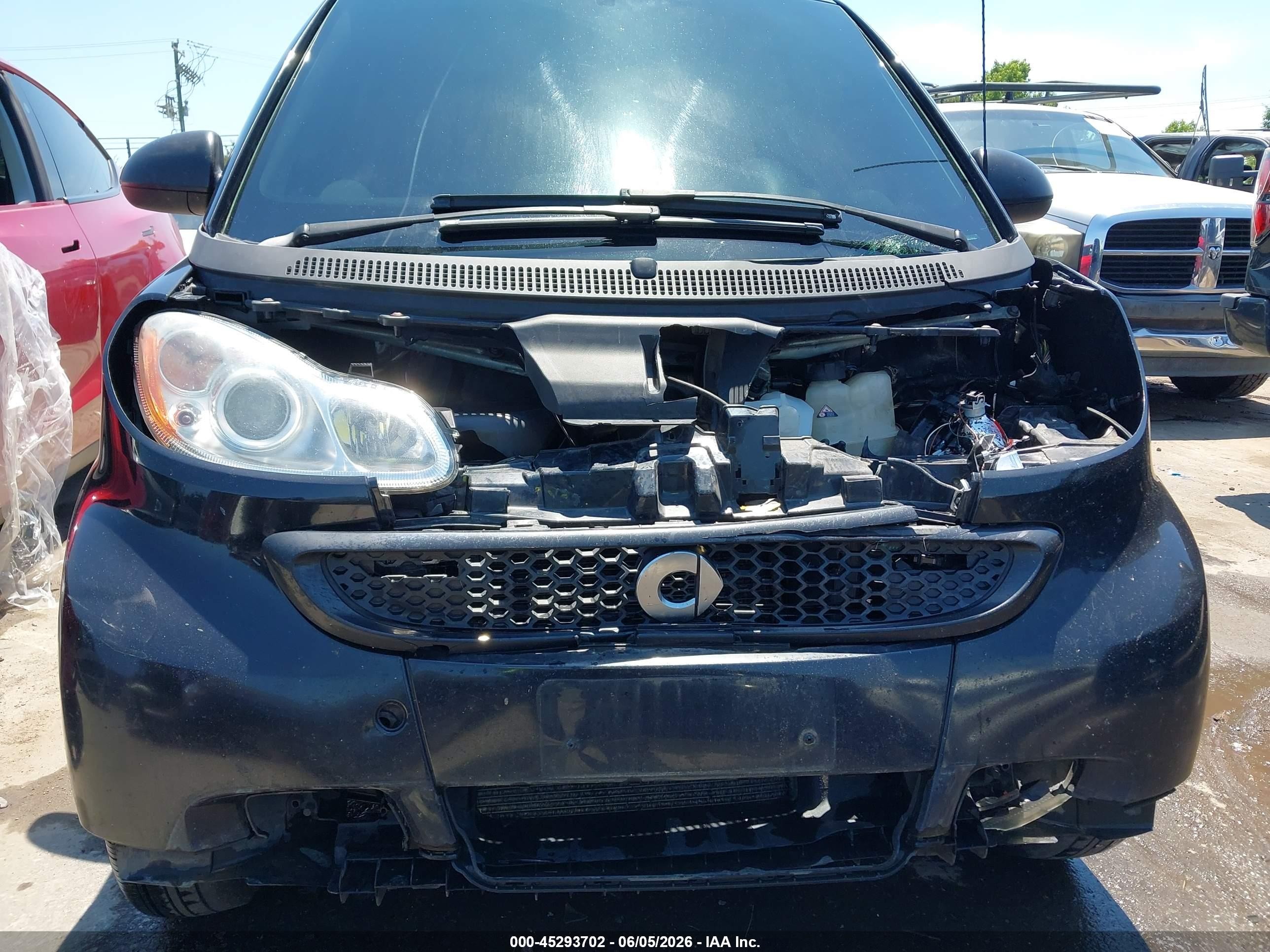 2013 Smart Fortwo Pure Black vin: WMEEJ3BA0DK683632