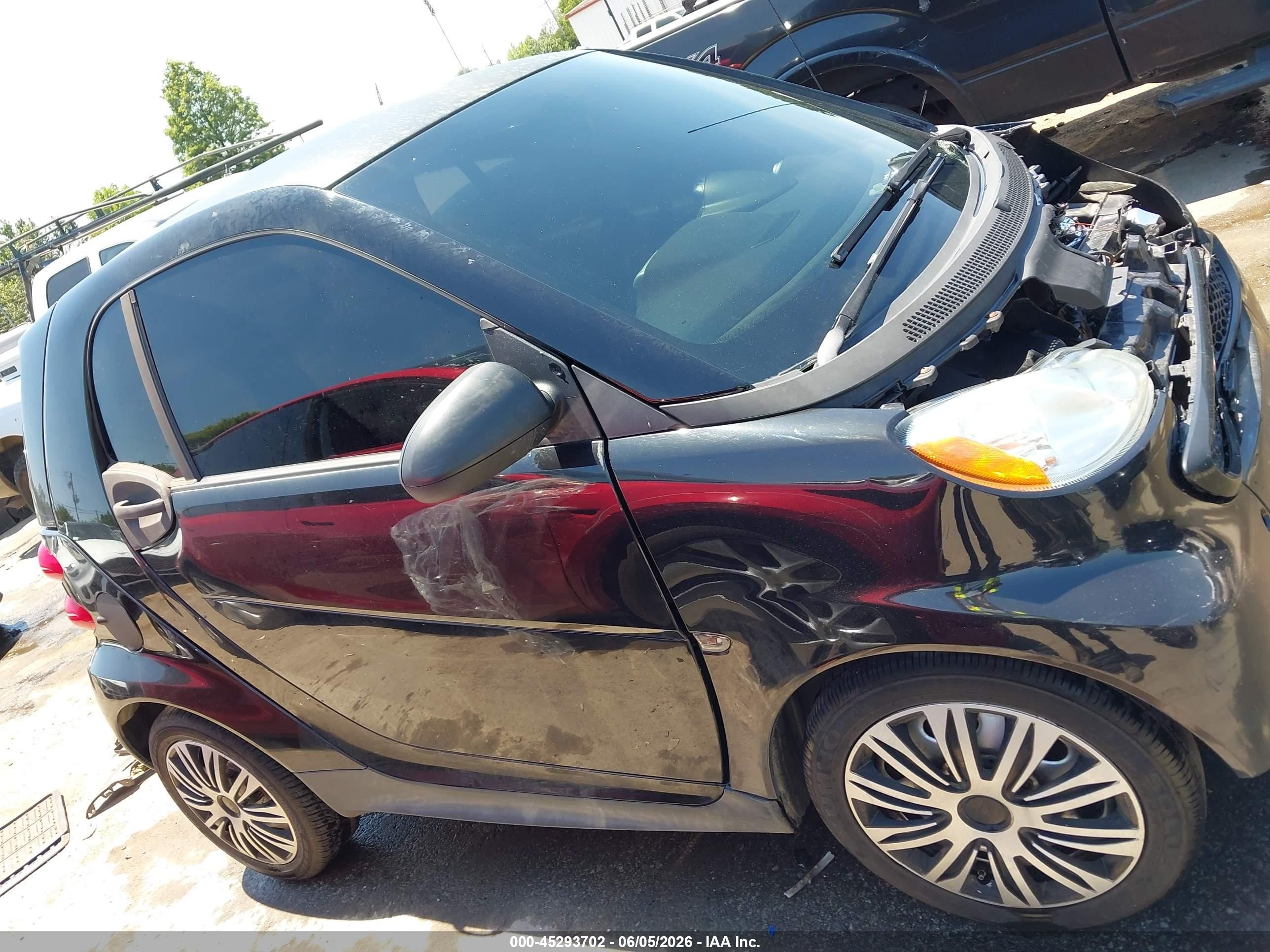 2013 Smart Fortwo Pure Black vin: WMEEJ3BA0DK683632