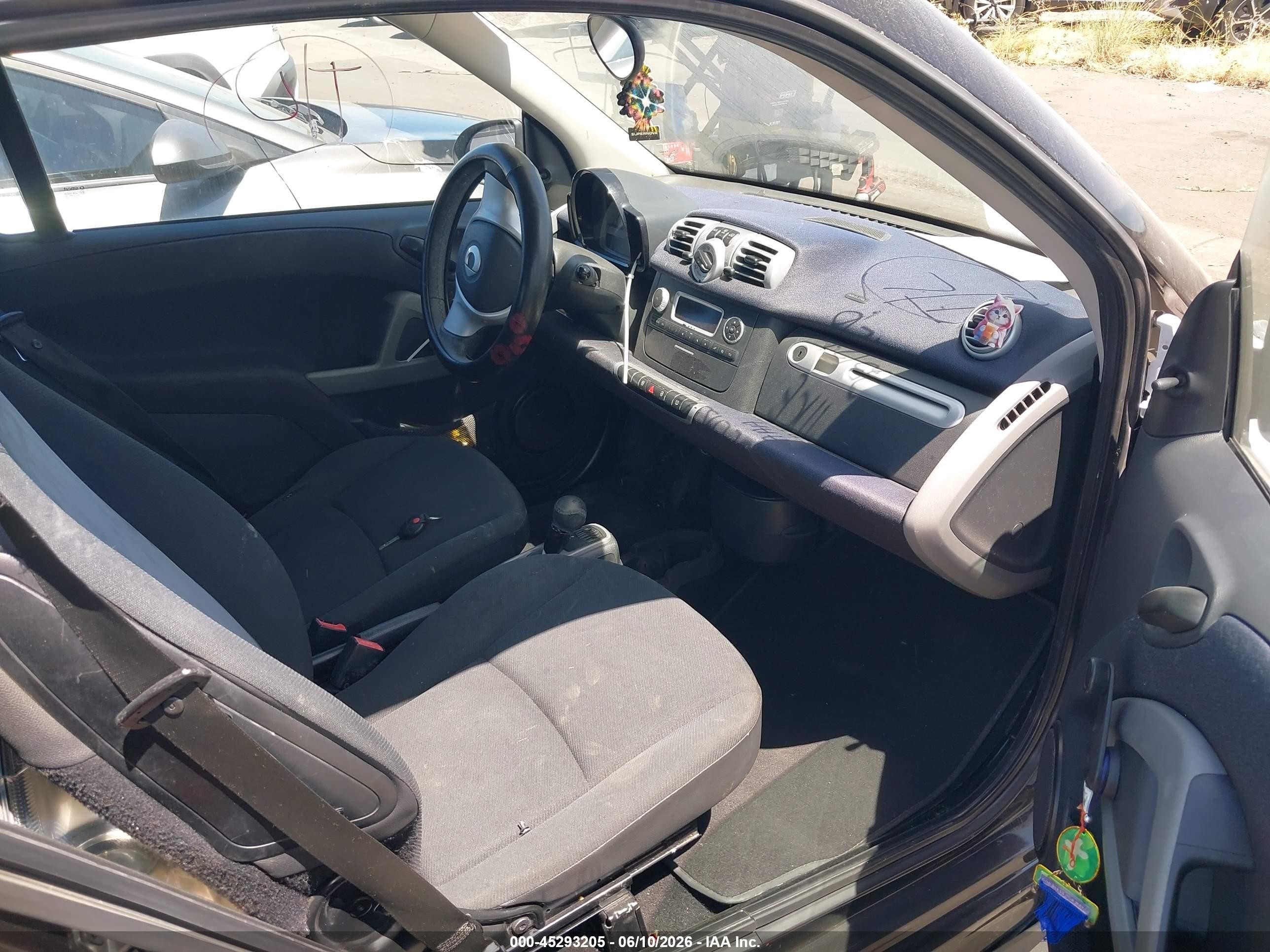 2015 Smart Fortwo Pure Белый vin: WMEEJ3BA1FK801710
