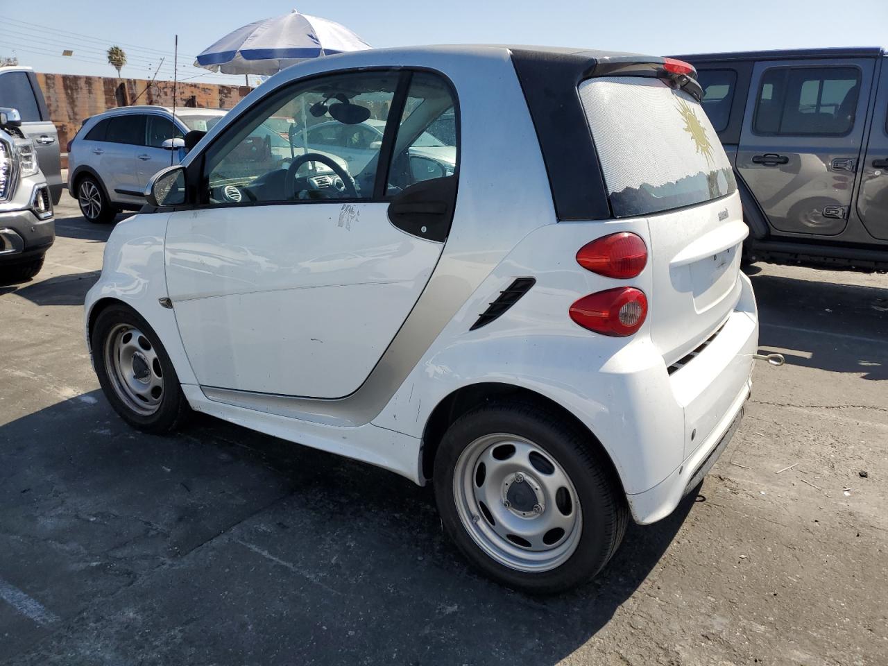 2015 Smart Fortwo Pure Белый vin: WMEEJ3BA1FK807250