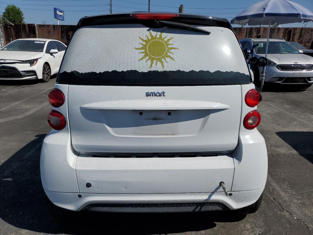 2015 Smart Fortwo Pure Белый vin: WMEEJ3BA1FK807250