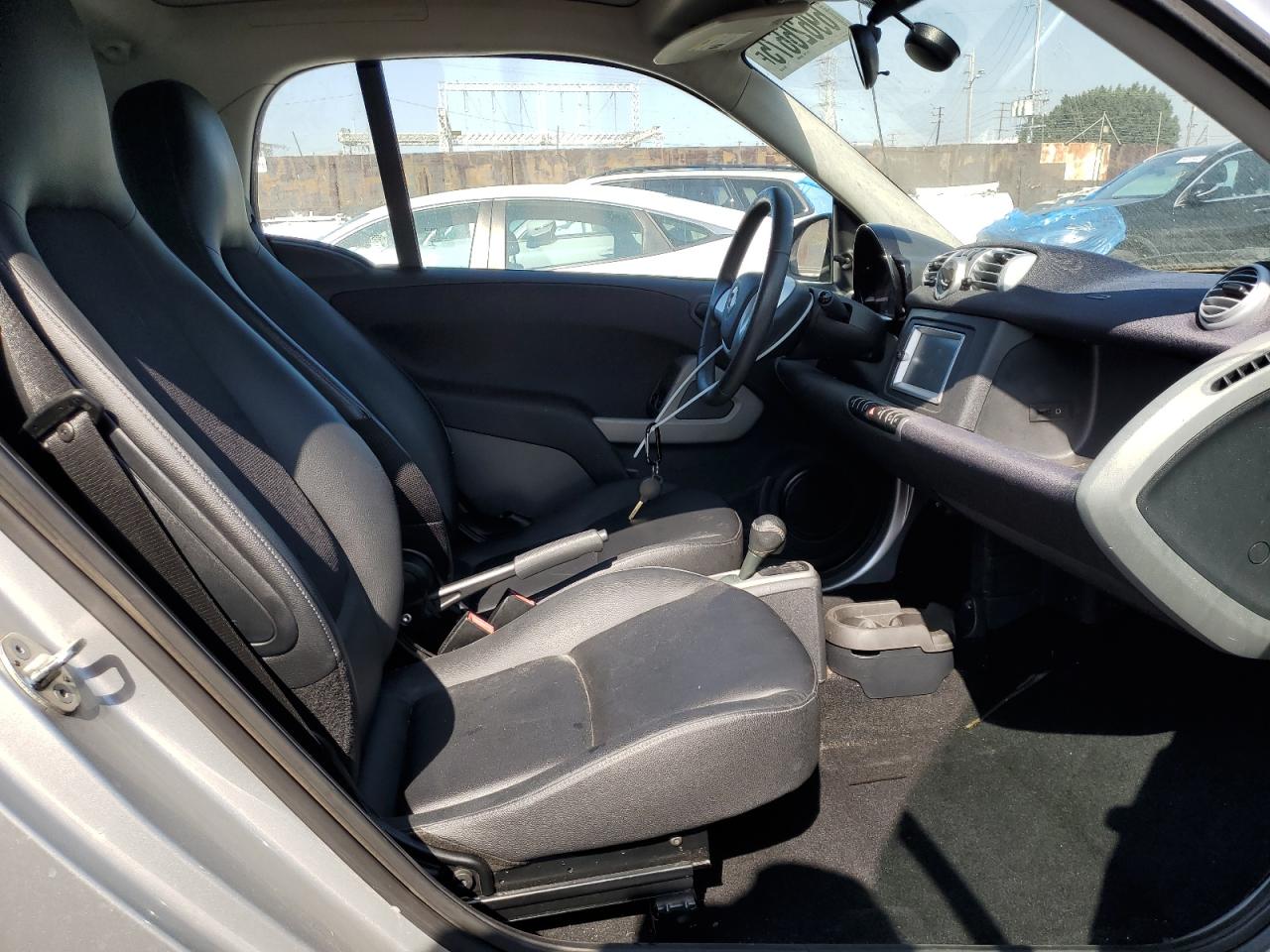 2015 Smart Fortwo Pure Белый vin: WMEEJ3BA1FK807250