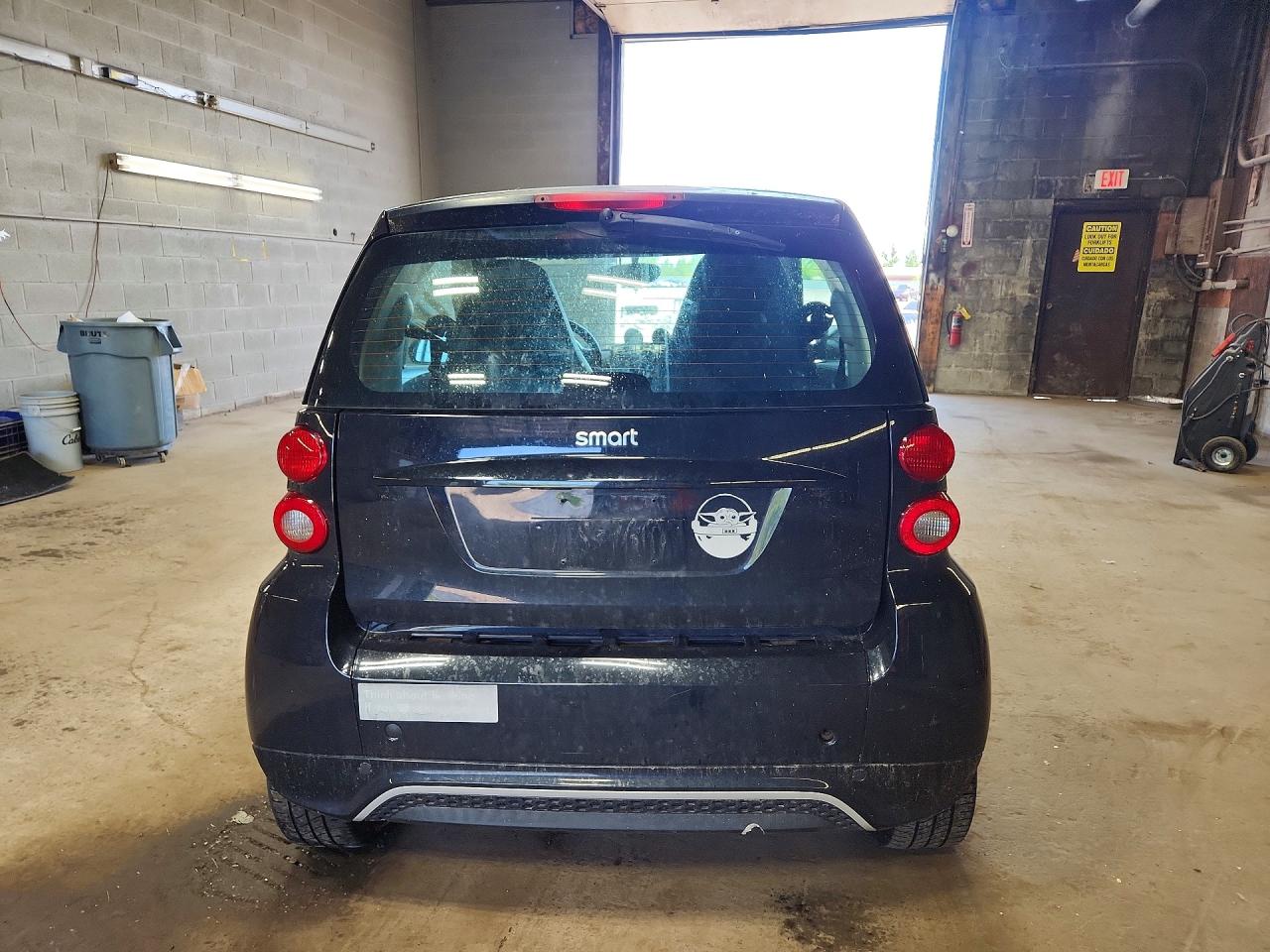 2013 Smart Fortwo Pure Черный vin: WMEEJ3BA2DK637865
