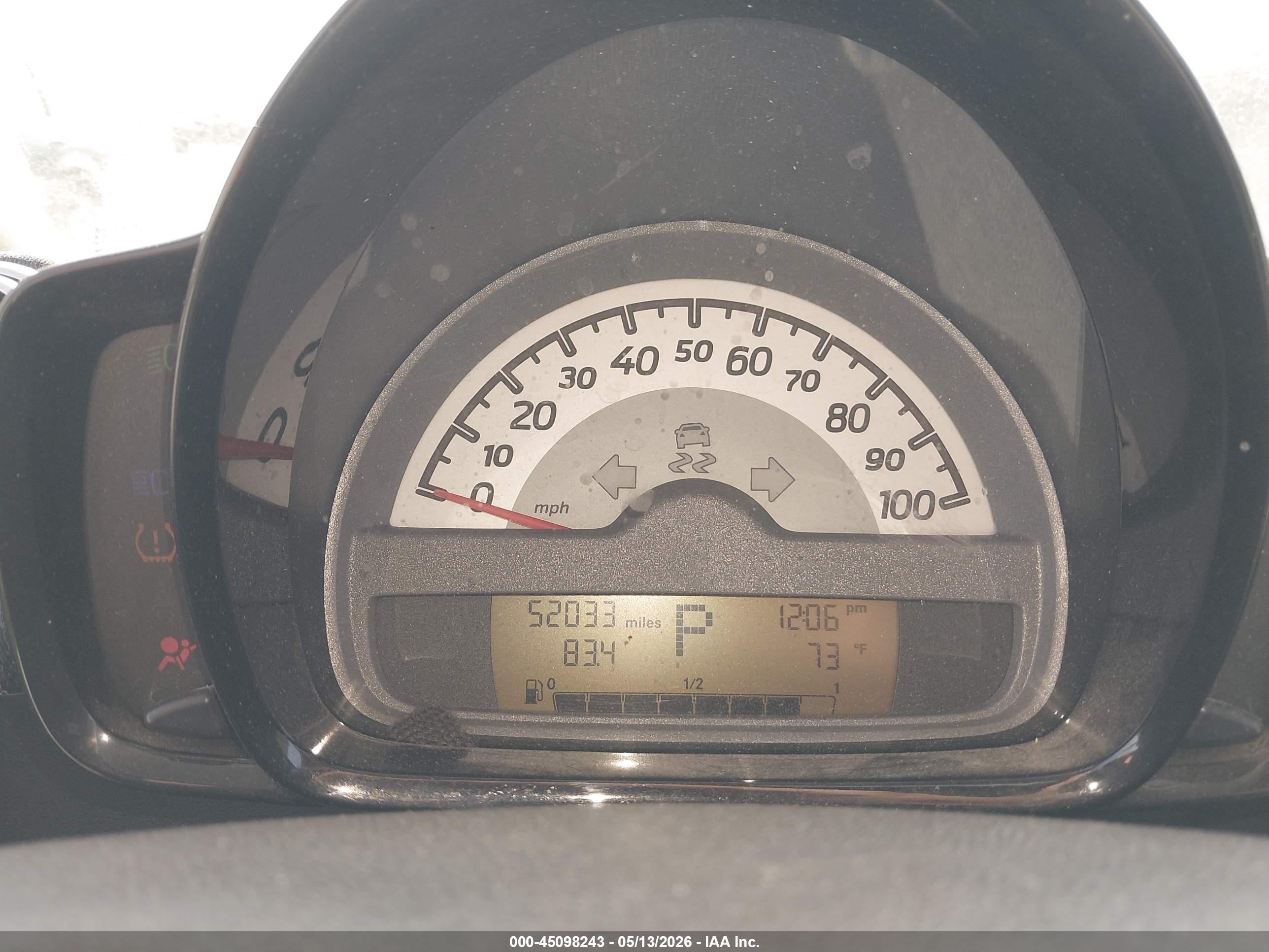 2013 Smart Fortwo   Silver vin: WMEEJ3BA2DK655346