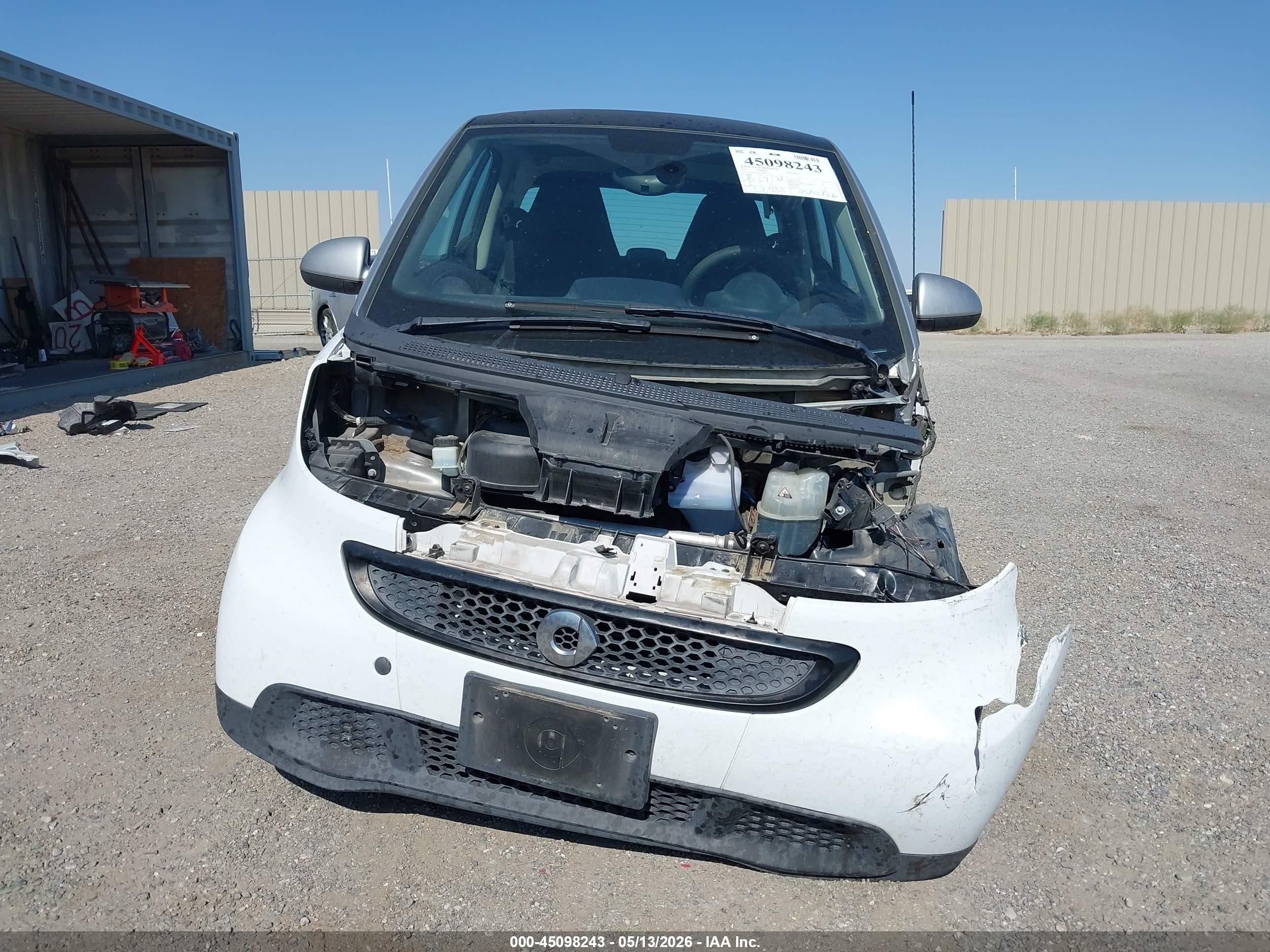 2013 Smart Fortwo   Silver vin: WMEEJ3BA2DK655346