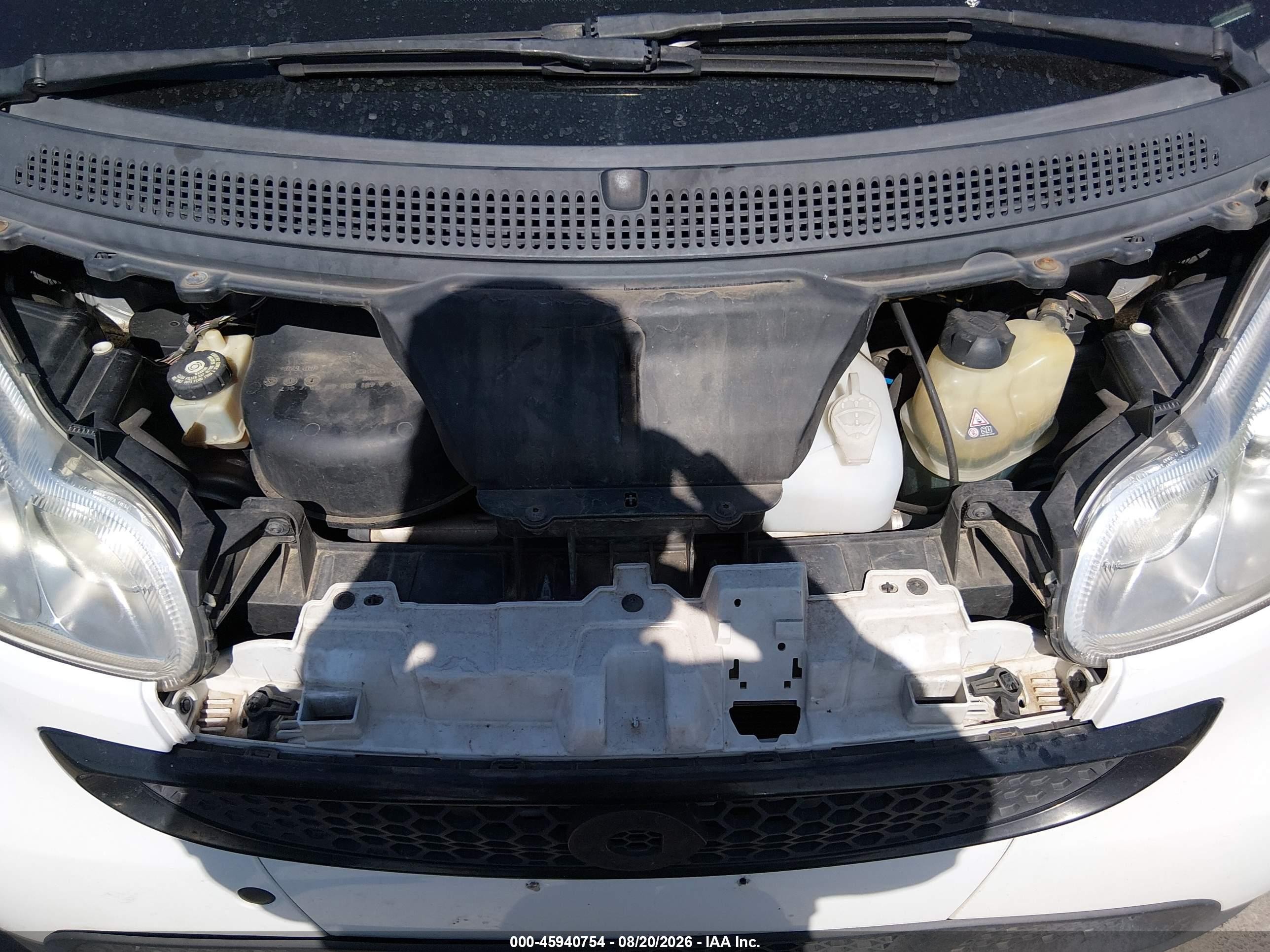 2014 Smart Fortwo Pure Белый vin: WMEEJ3BA2EK748448
