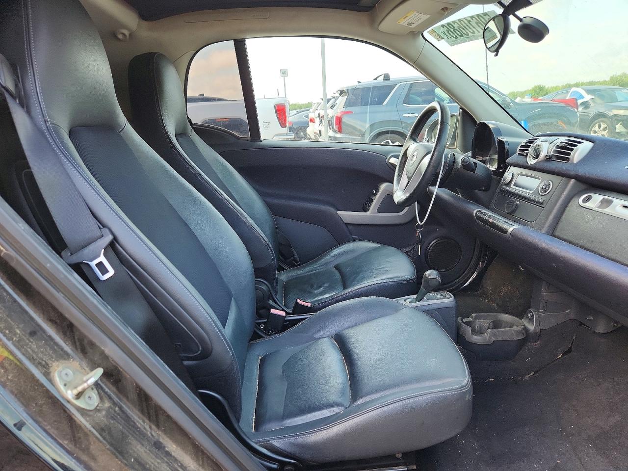 2014 Smart Fortwo Pure Серебряный vin: WMEEJ3BA2EK756386