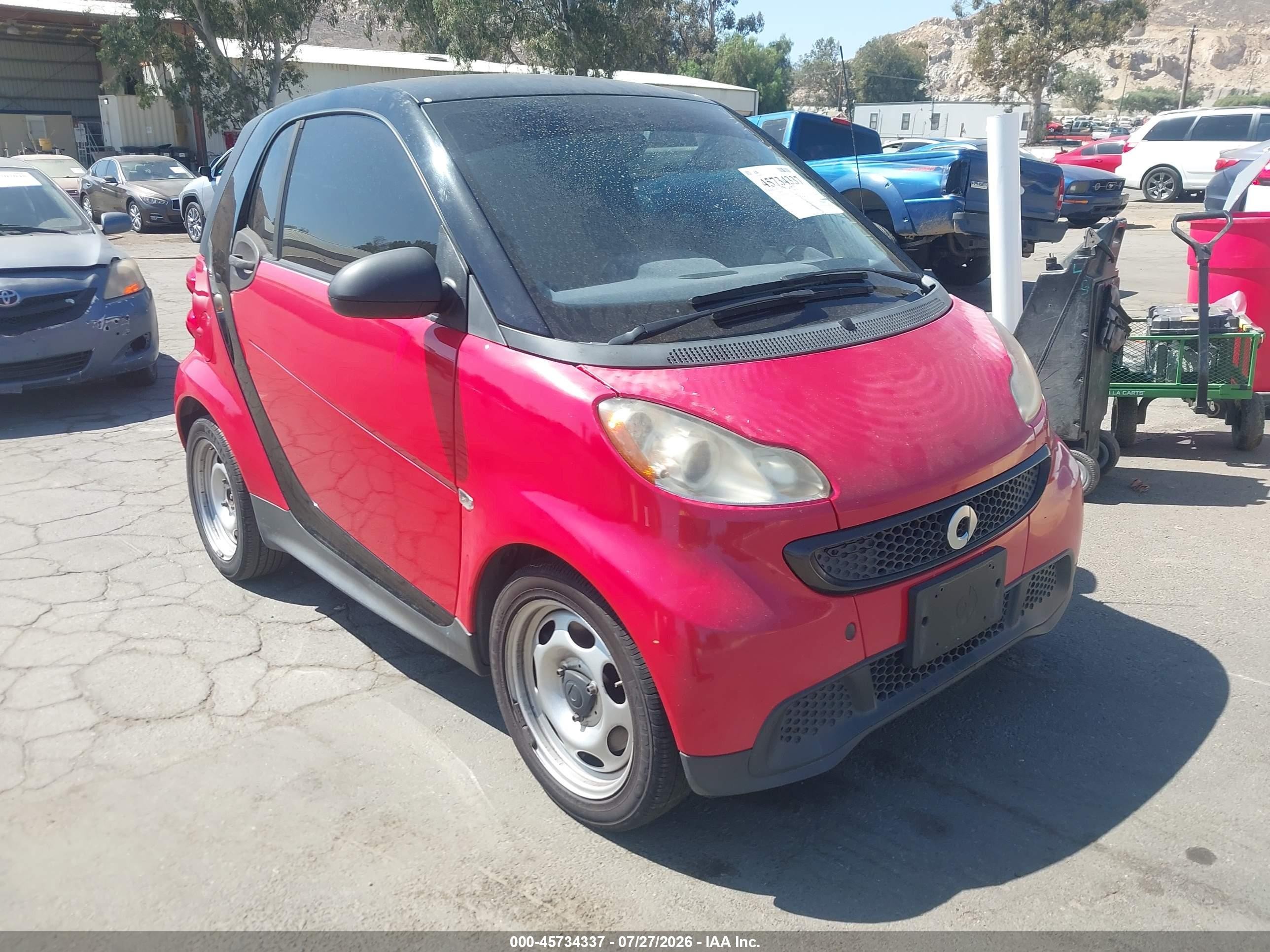 2015 Smart Fortwo Pure Red vin: WMEEJ3BA2FK799546