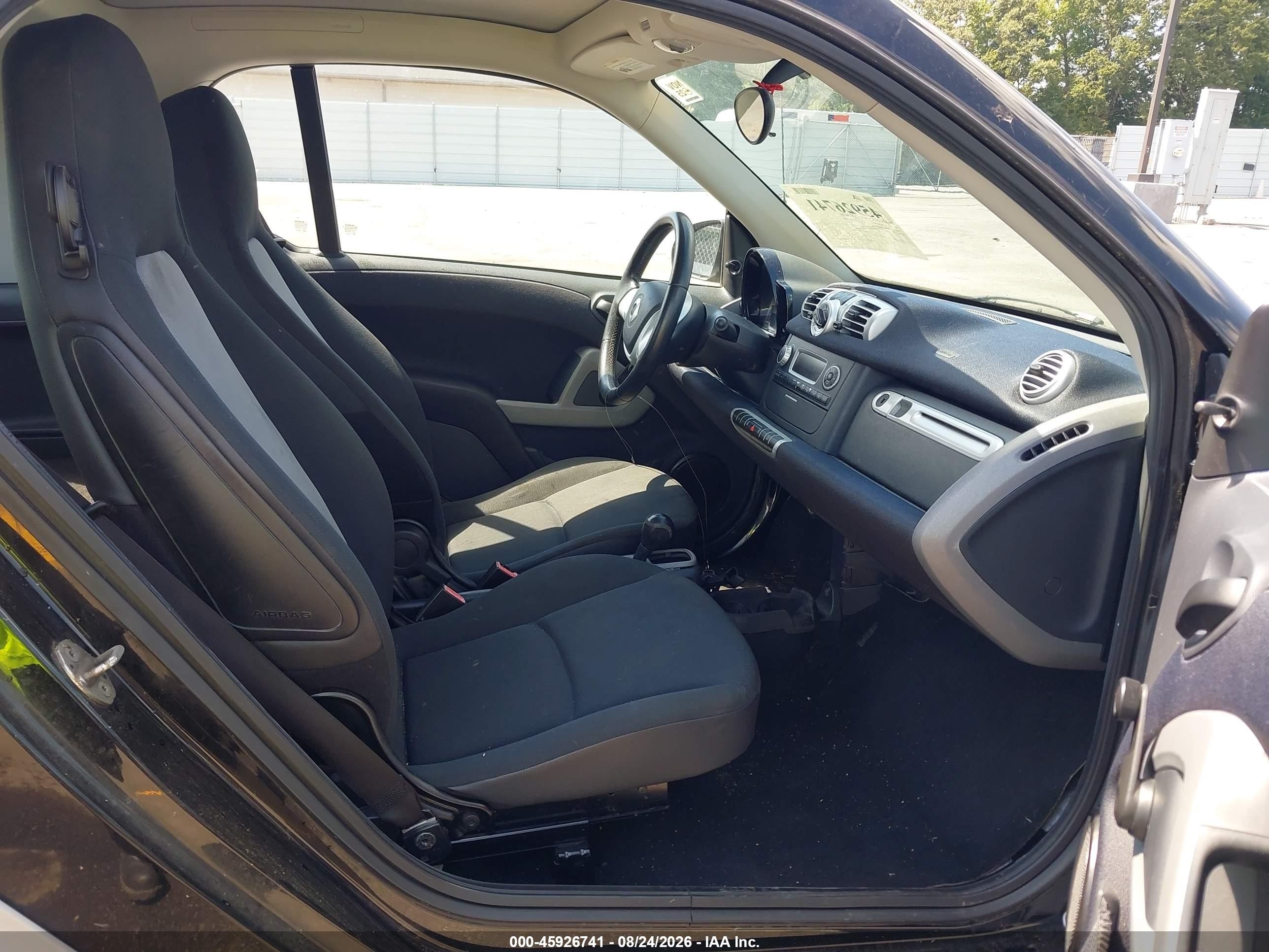 2013 Smart Fortwo Pure White vin: WMEEJ3BA3DK677579