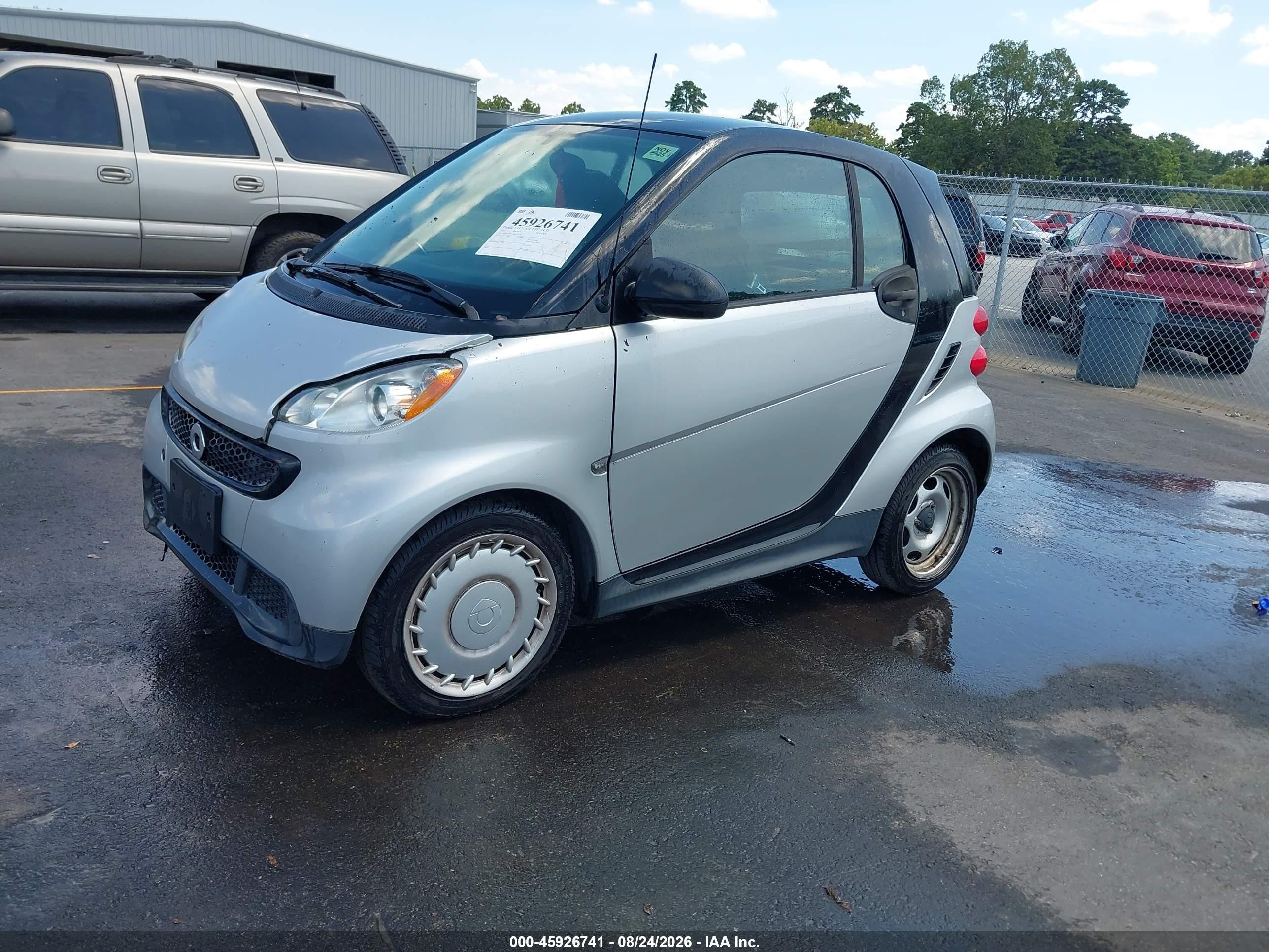 2013 Smart Fortwo Pure White vin: WMEEJ3BA3DK677579