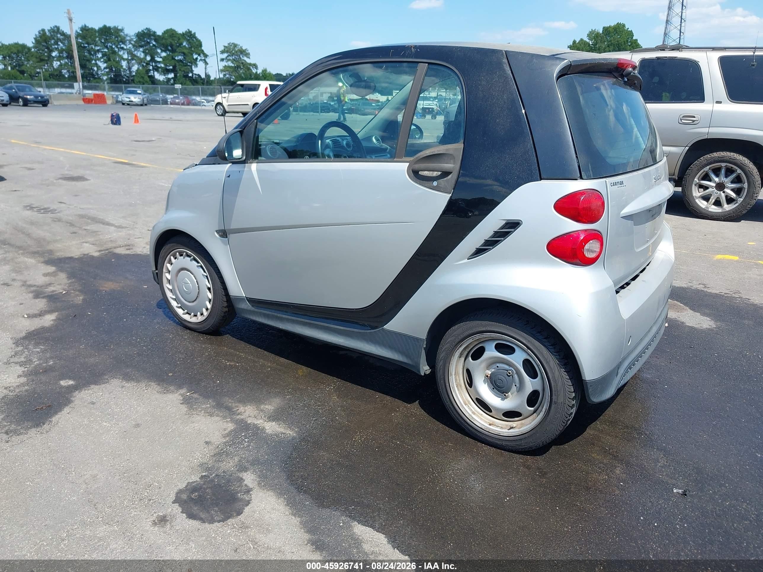 2013 Smart Fortwo Pure White vin: WMEEJ3BA3DK677579