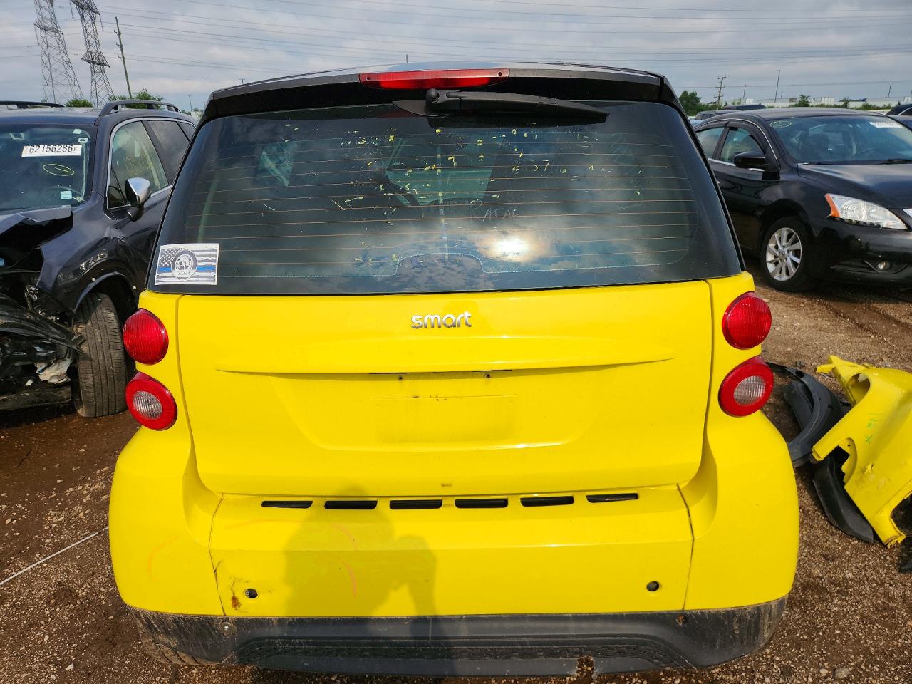 2013 Smart Fortwo Pure Yellow vin: WMEEJ3BA4DK656885
