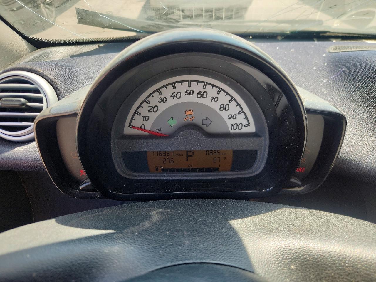 2014 Smart Fortwo Pure White vin: WMEEJ3BA4EK733739