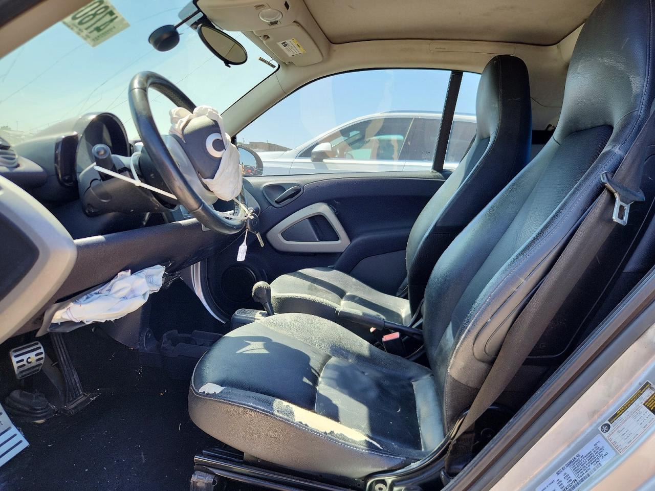 2014 Smart Fortwo Pure White vin: WMEEJ3BA4EK733739