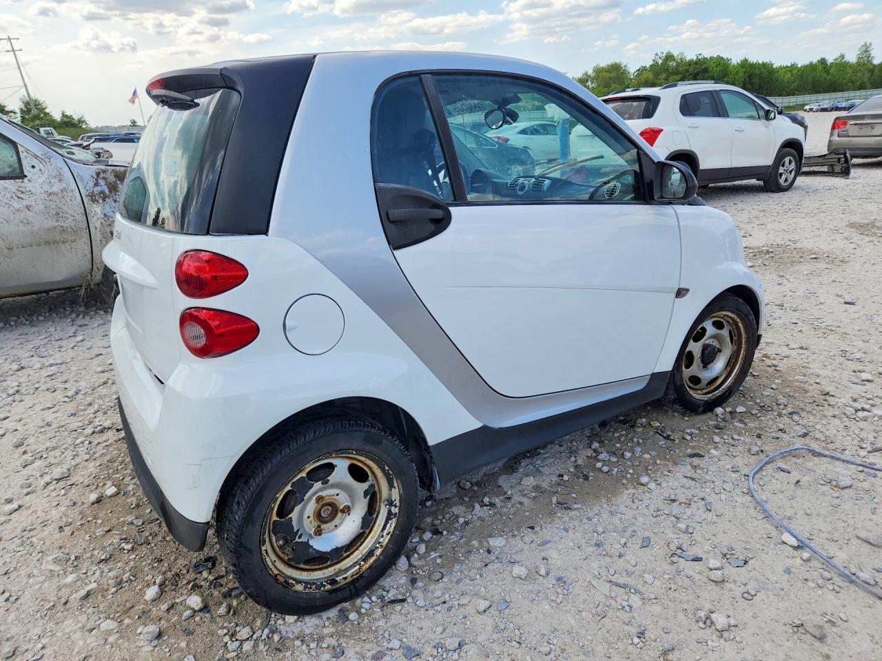 2014 Smart Fortwo Pure White vin: WMEEJ3BA4EK748306