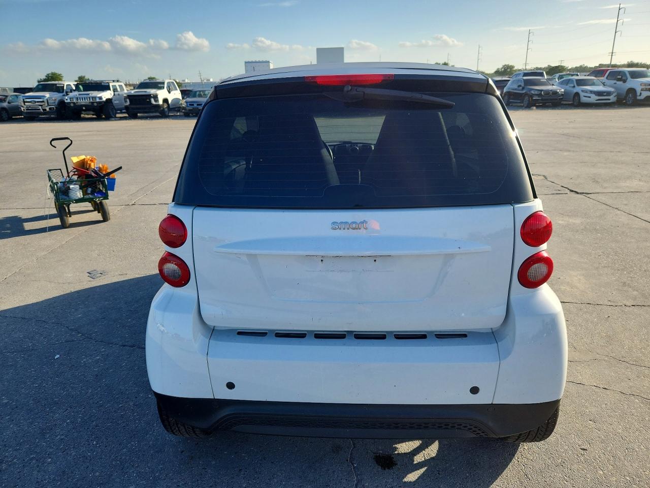 2013 Smart Fortwo Pure White vin: WMEEJ3BA5DK659973