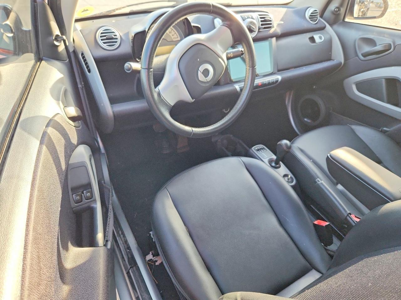 2013 Smart Fortwo Pure White vin: WMEEJ3BA5DK659973