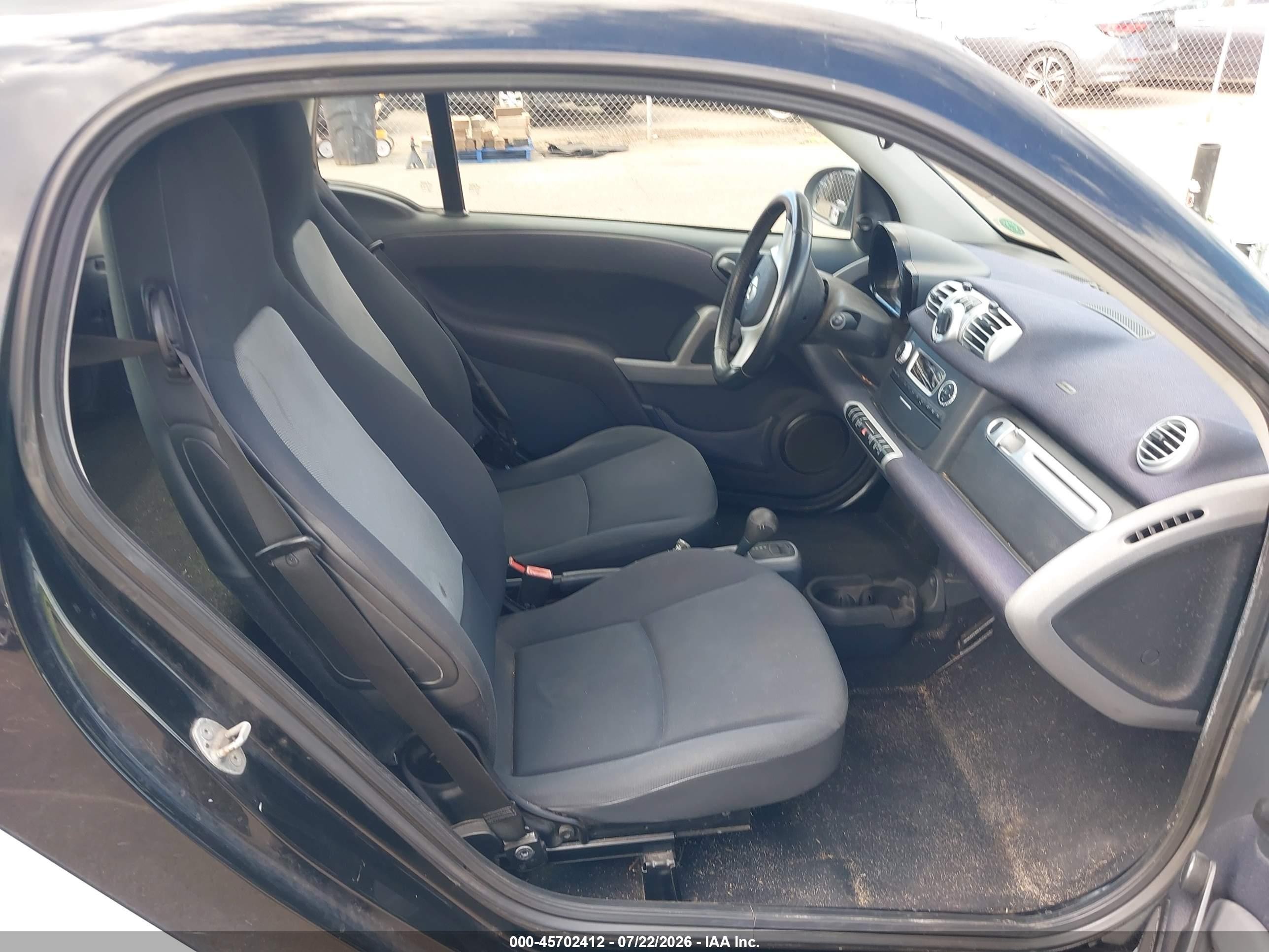 2013 Smart Fortwo Pure Белый vin: WMEEJ3BA5DK709593