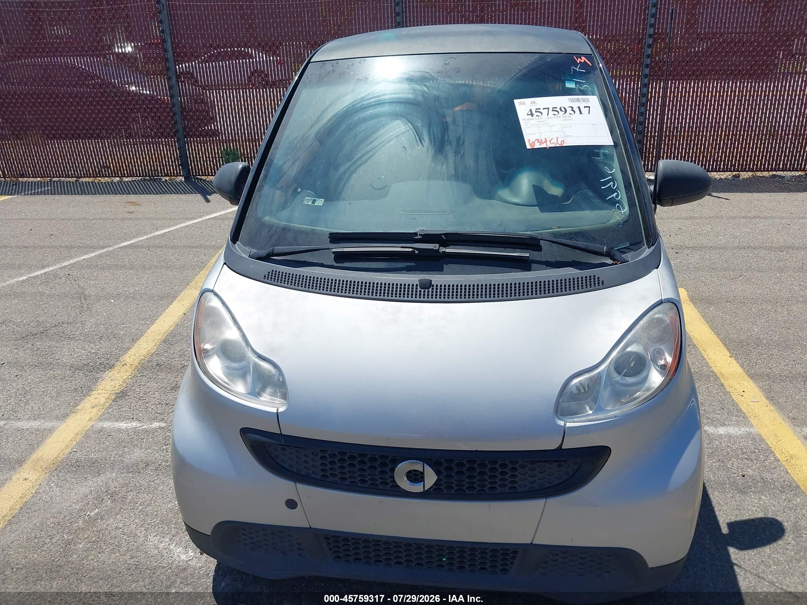 2013 Smart Fortwo Pure Silver vin: WMEEJ3BA6DK706136