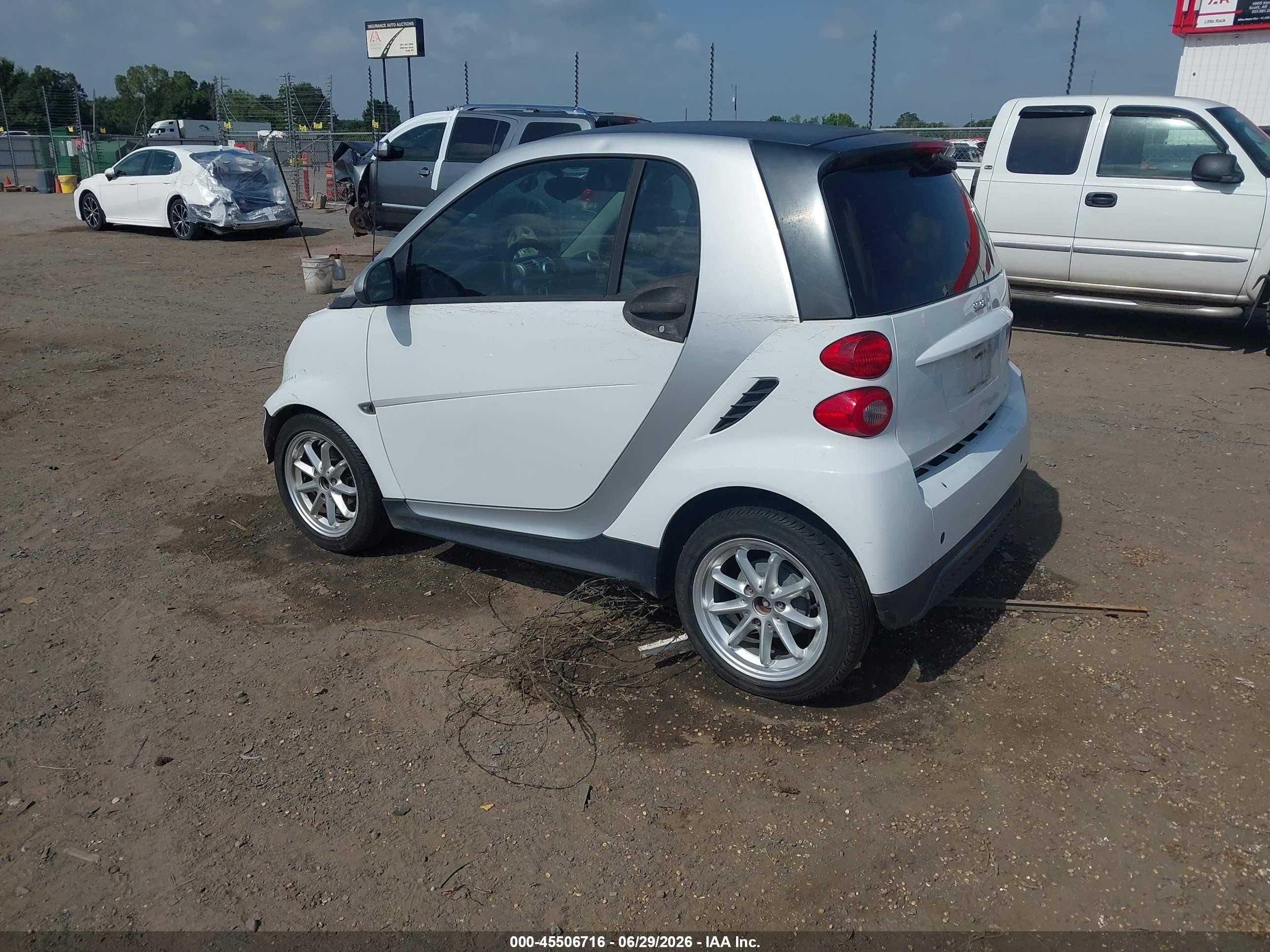 2014 Smart Fortwo Pure White vin: WMEEJ3BA6EK764488