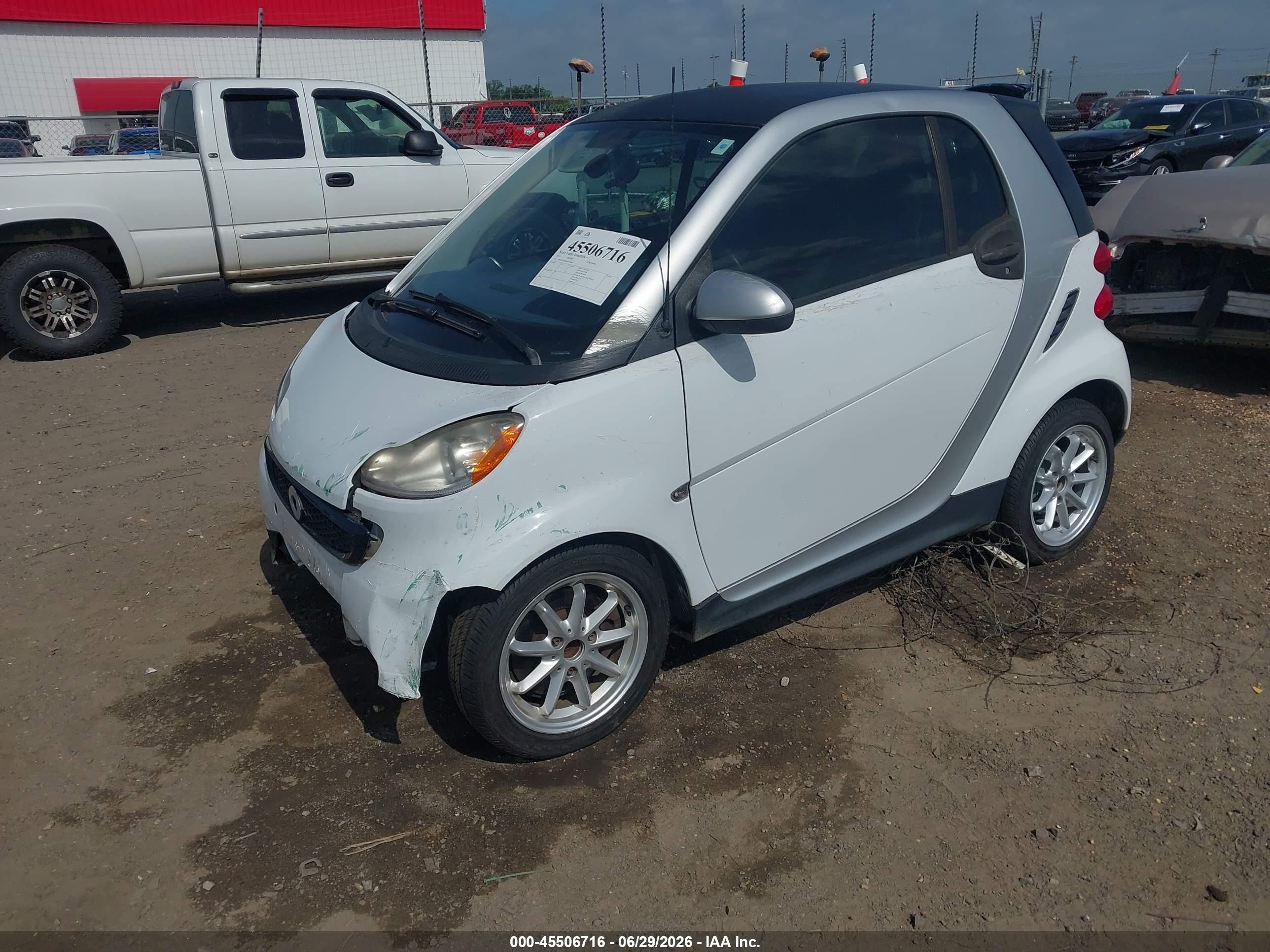 2014 Smart Fortwo Pure White vin: WMEEJ3BA6EK764488