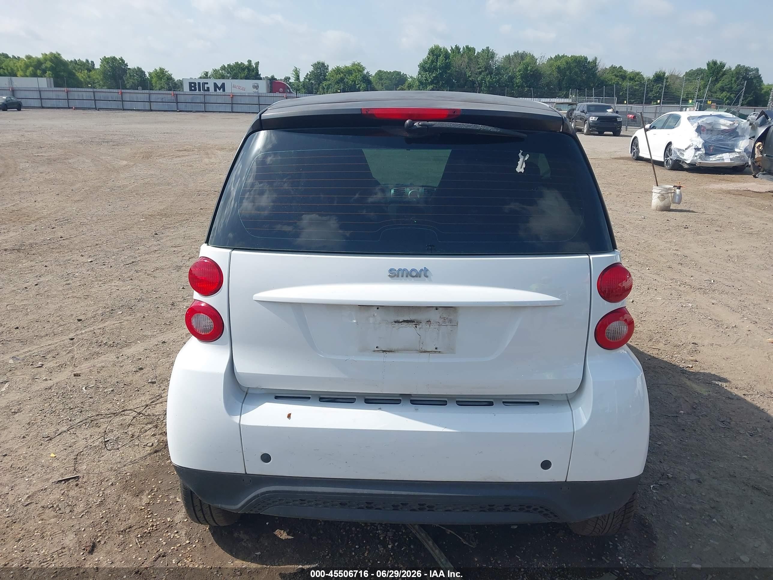 2014 Smart Fortwo Pure White vin: WMEEJ3BA6EK764488
