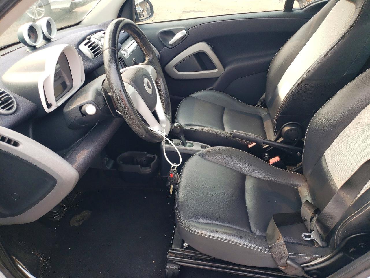 2013 Smart Fortwo Pure Белый vin: WMEEJ3BA7DK651129