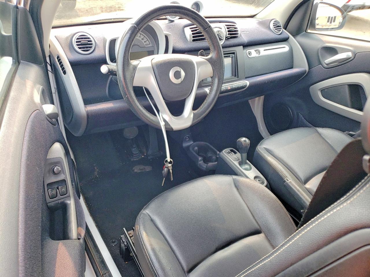 2013 Smart Fortwo Pure Белый vin: WMEEJ3BA7DK651129