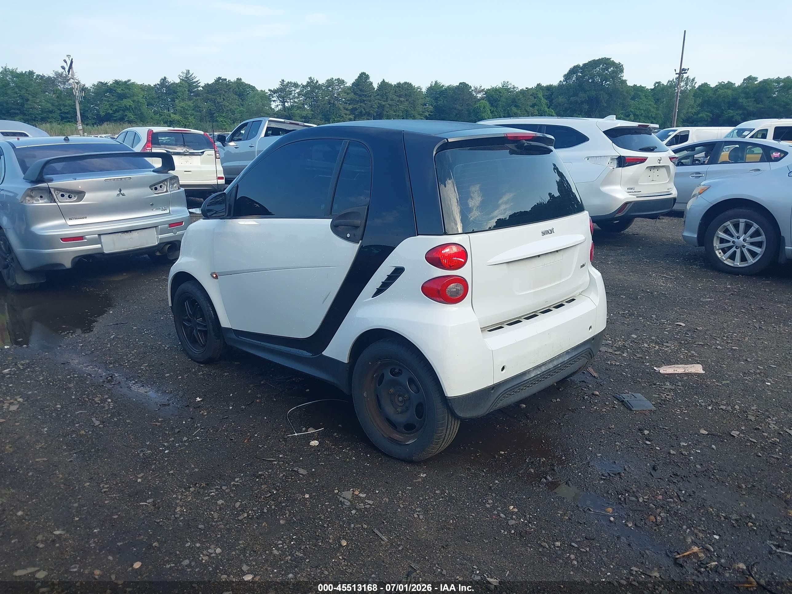 2013 Smart Fortwo Pure White vin: WMEEJ3BA7DK695406