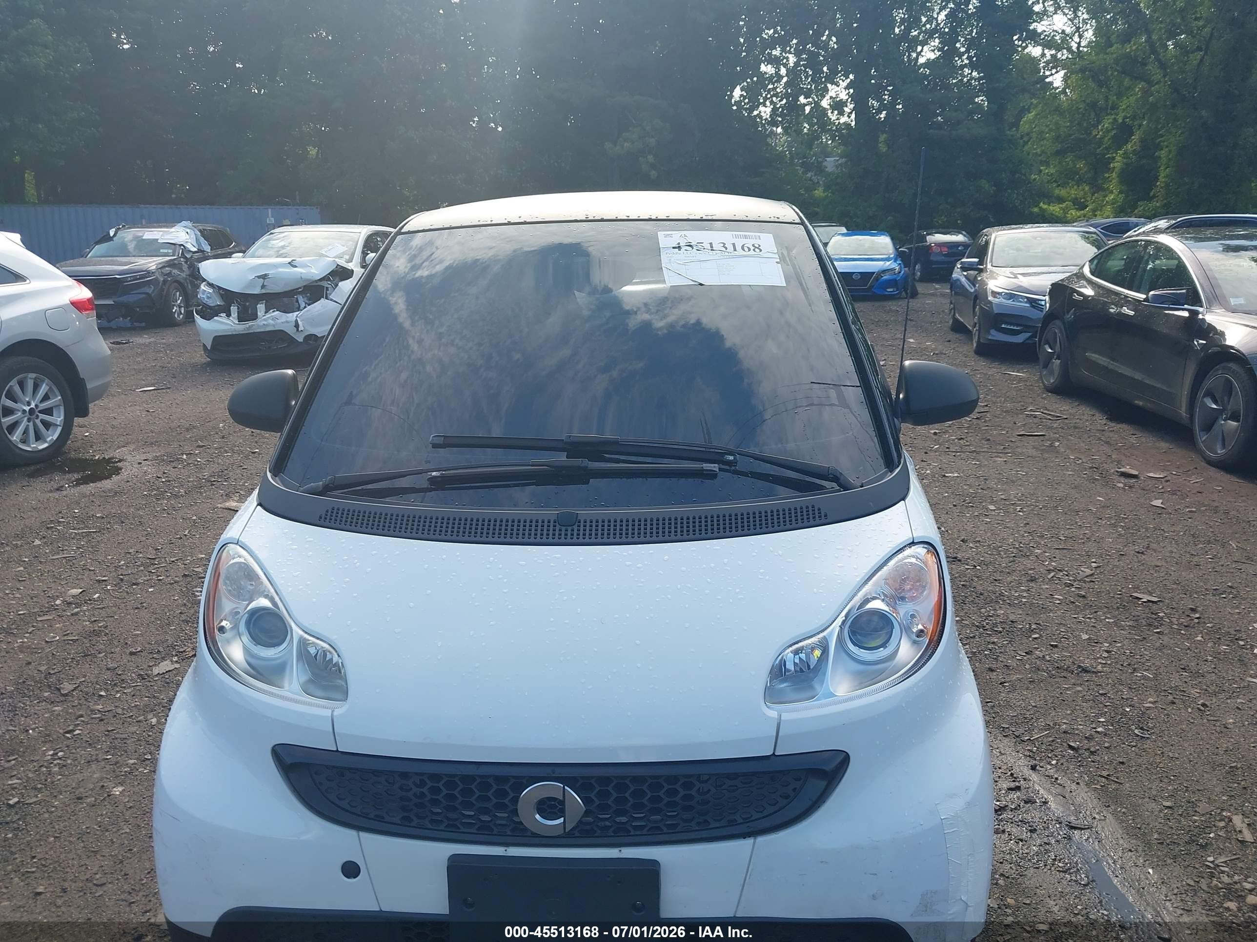 2013 Smart Fortwo Pure White vin: WMEEJ3BA7DK695406