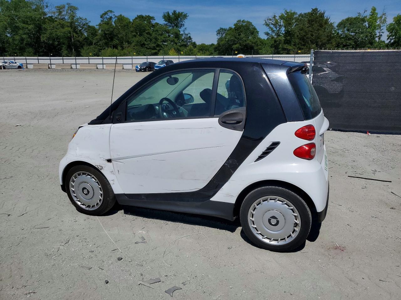 2015 Smart Fortwo Pure White vin: WMEEJ3BA7FK797257