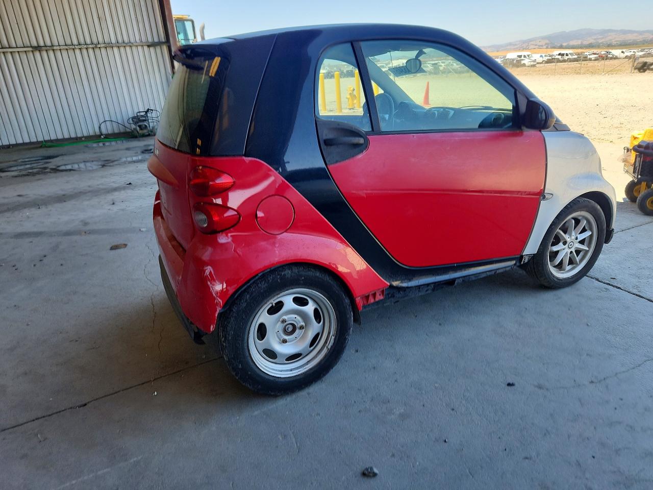 2013 Smart Fortwo Pure Красный vin: WMEEJ3BA8DK657831