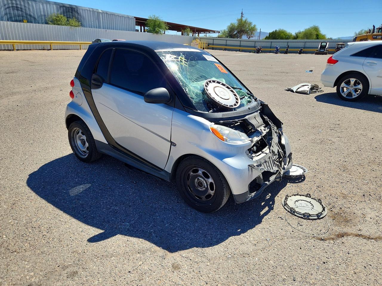 2015 Smart Fortwo Pure Silver vin: WMEEJ3BA9FK795641