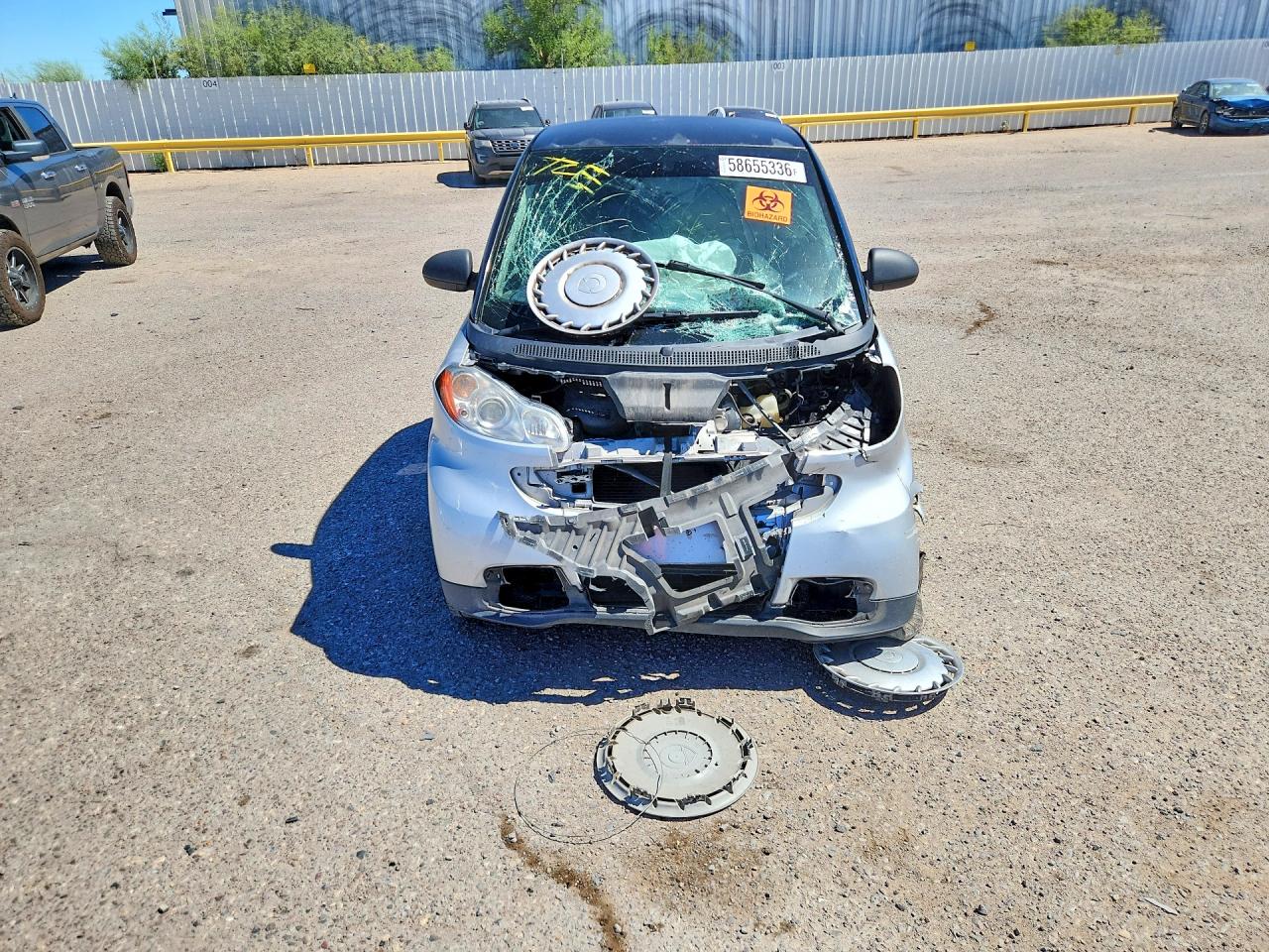 2015 Smart Fortwo Pure Silver vin: WMEEJ3BA9FK795641