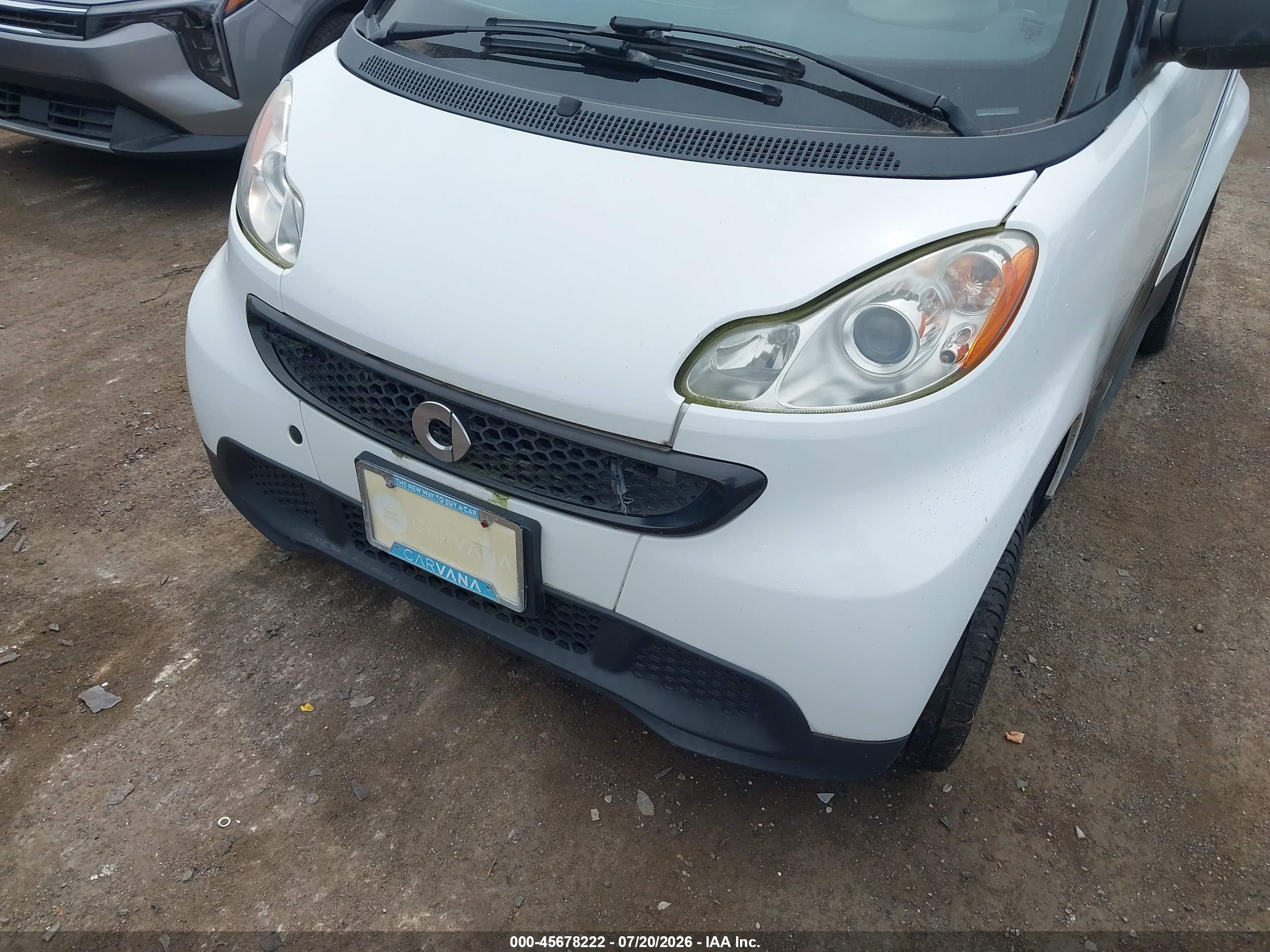 2015 Smart Fortwo Pure White vin: WMEEJ3BA9FK811143