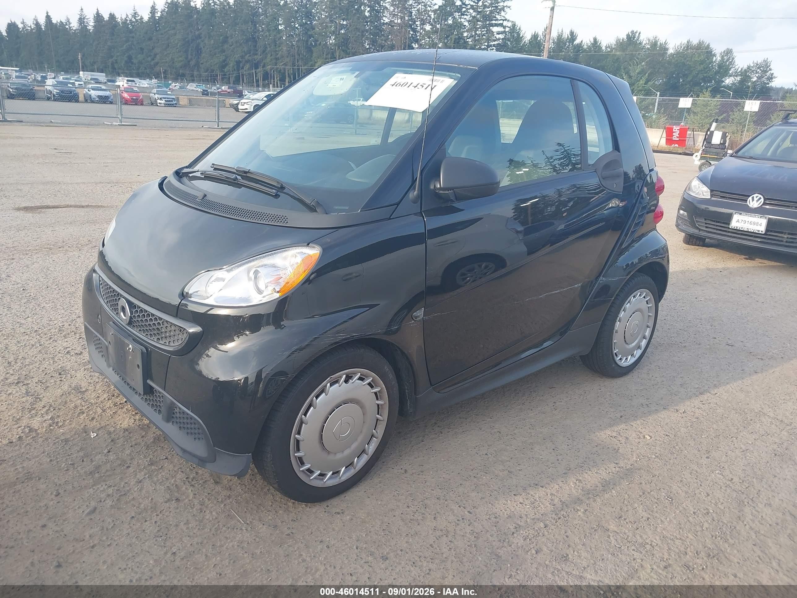 2015 Smart Fortwo Pure Черный vin: WMEEJ3BA9FK819582