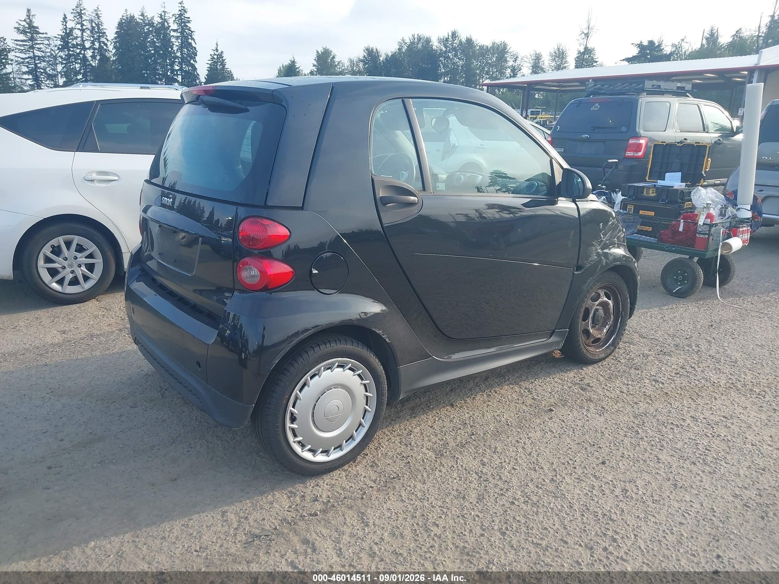 2015 Smart Fortwo Pure Черный vin: WMEEJ3BA9FK819582