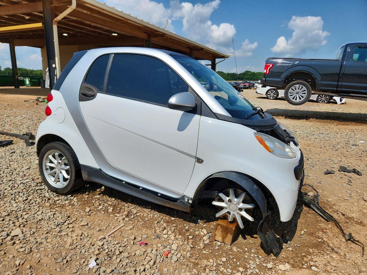 2014 Smart Fortwo Pure Белый vin: WMEEJ3BAXEK734166