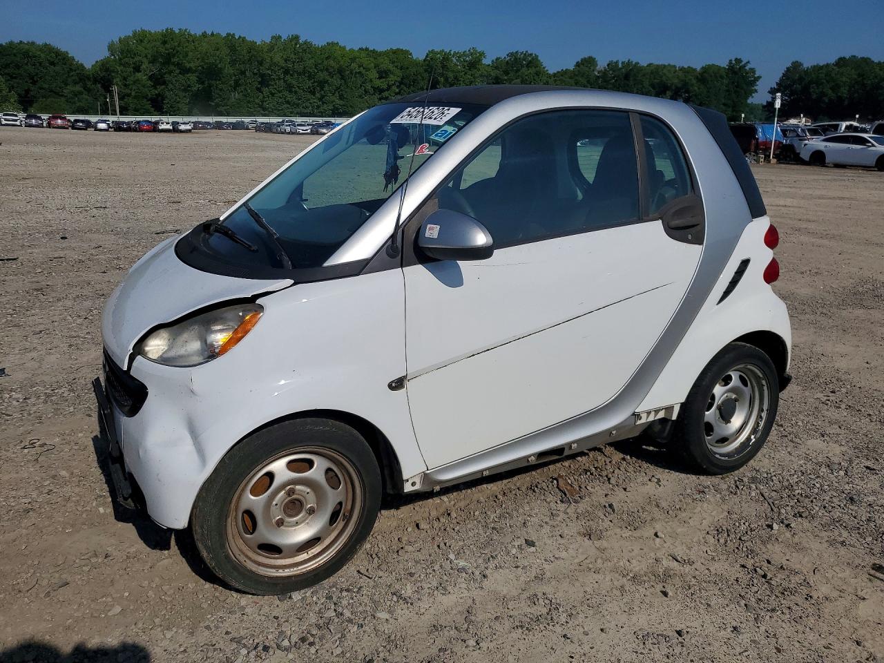 2015 Smart Fortwo Pure White vin: WMEEJ3BAXFK795745