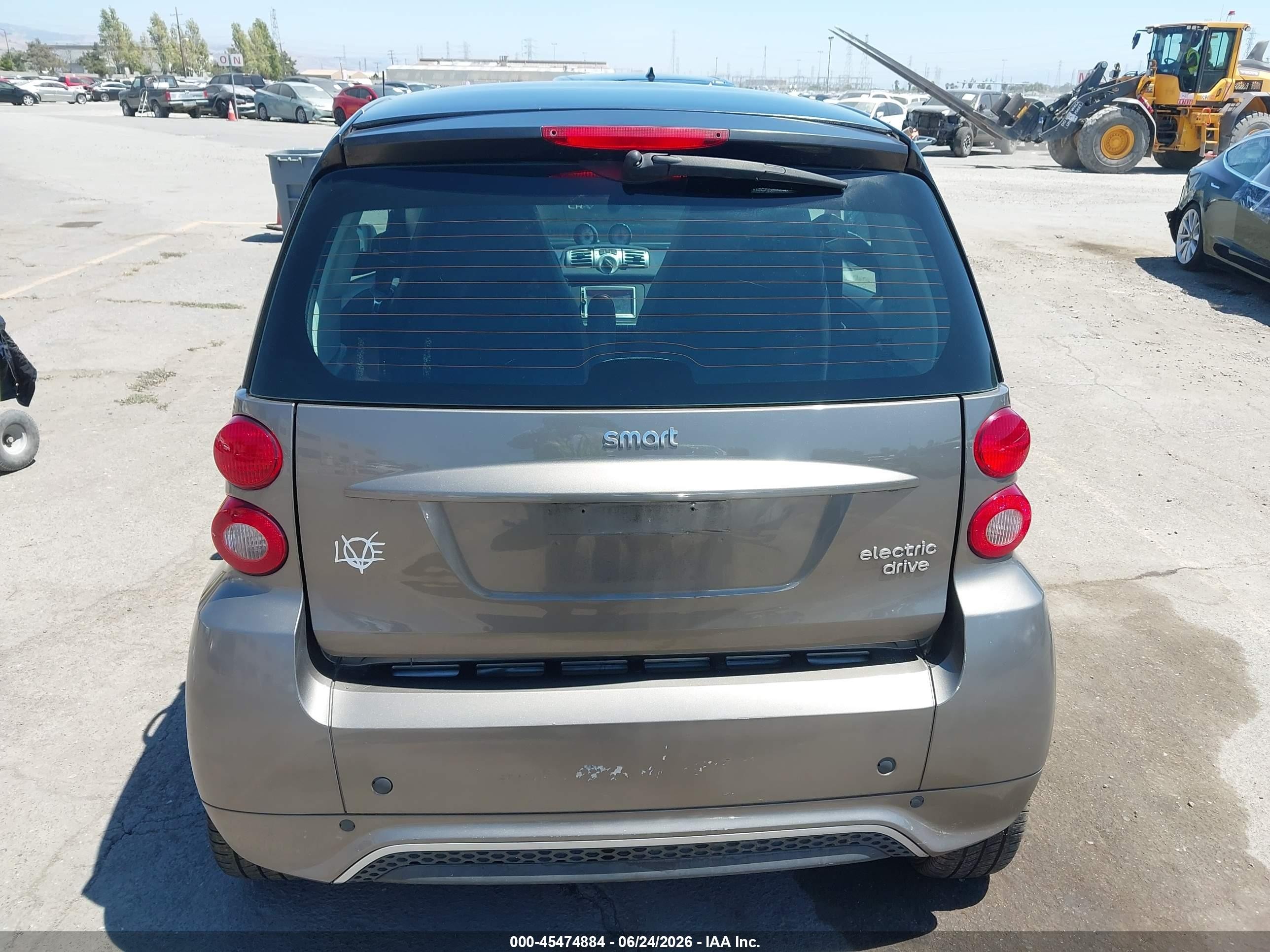 2013 Smart Fortwo Electric Drive Passion Brown vin: WMEEJ9AA1DK708624