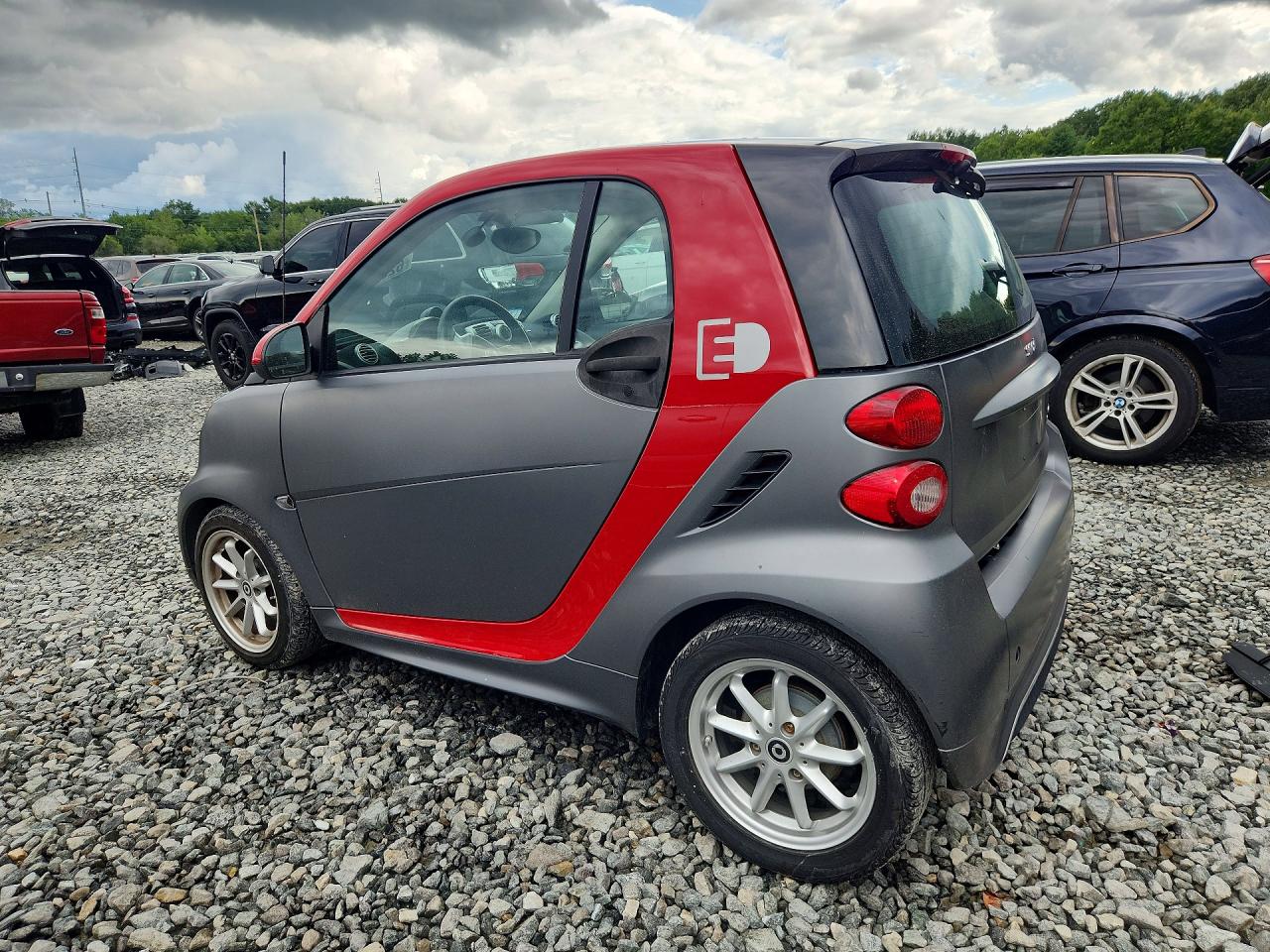 2015 Smart Fortwo Red vin: WMEEJ9AA2FK840407