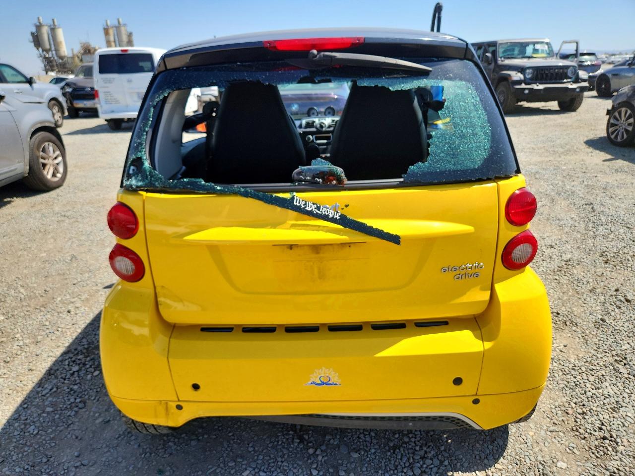 2015 Smart Fortwo Yellow vin: WMEEJ9AA3FK828900
