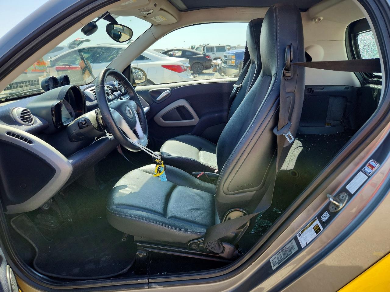 2015 Smart Fortwo Yellow vin: WMEEJ9AA3FK828900