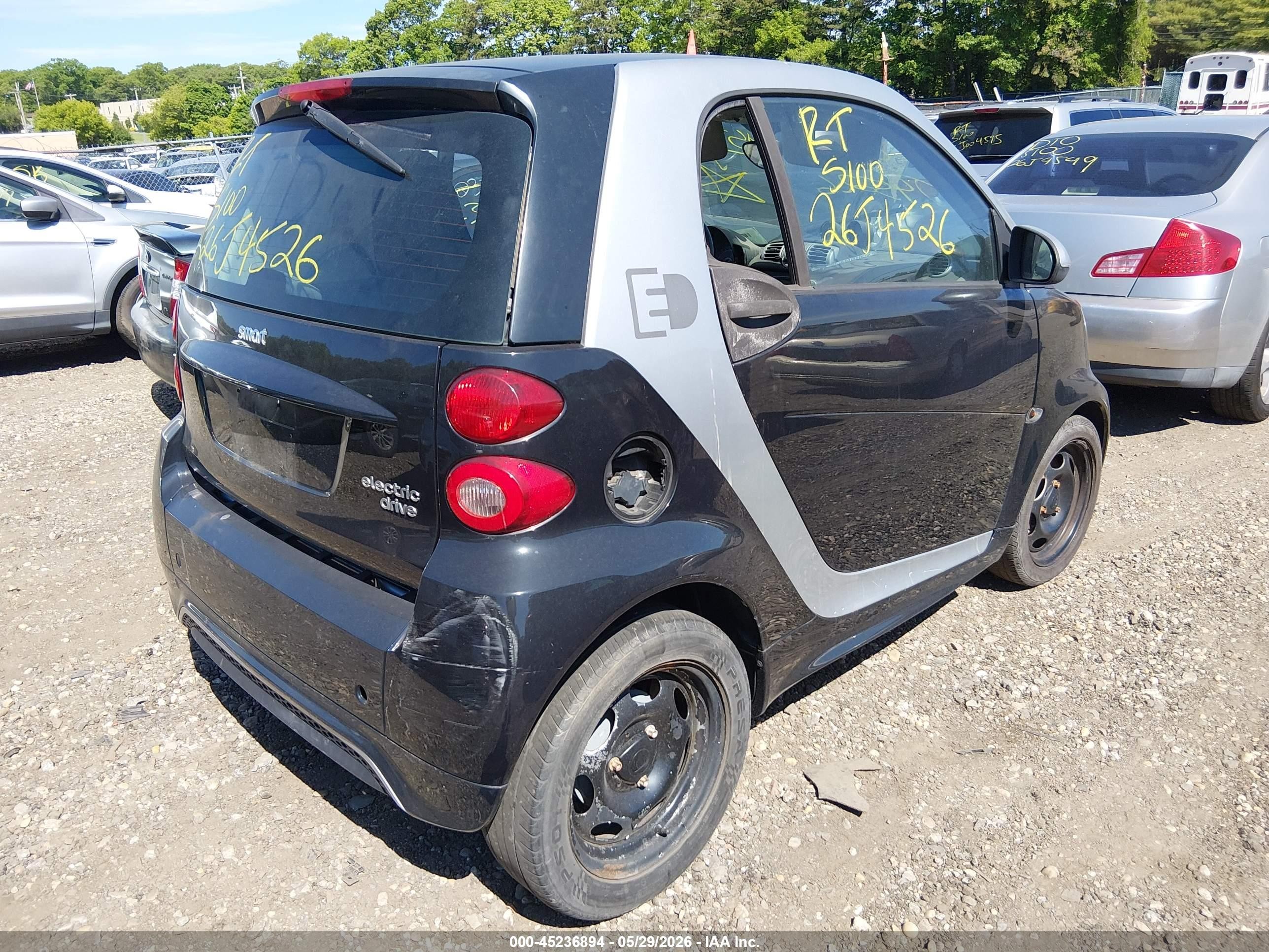 2013 Smart Fortwo Electric Drive Passion Black vin: WMEEJ9AA9DK723002